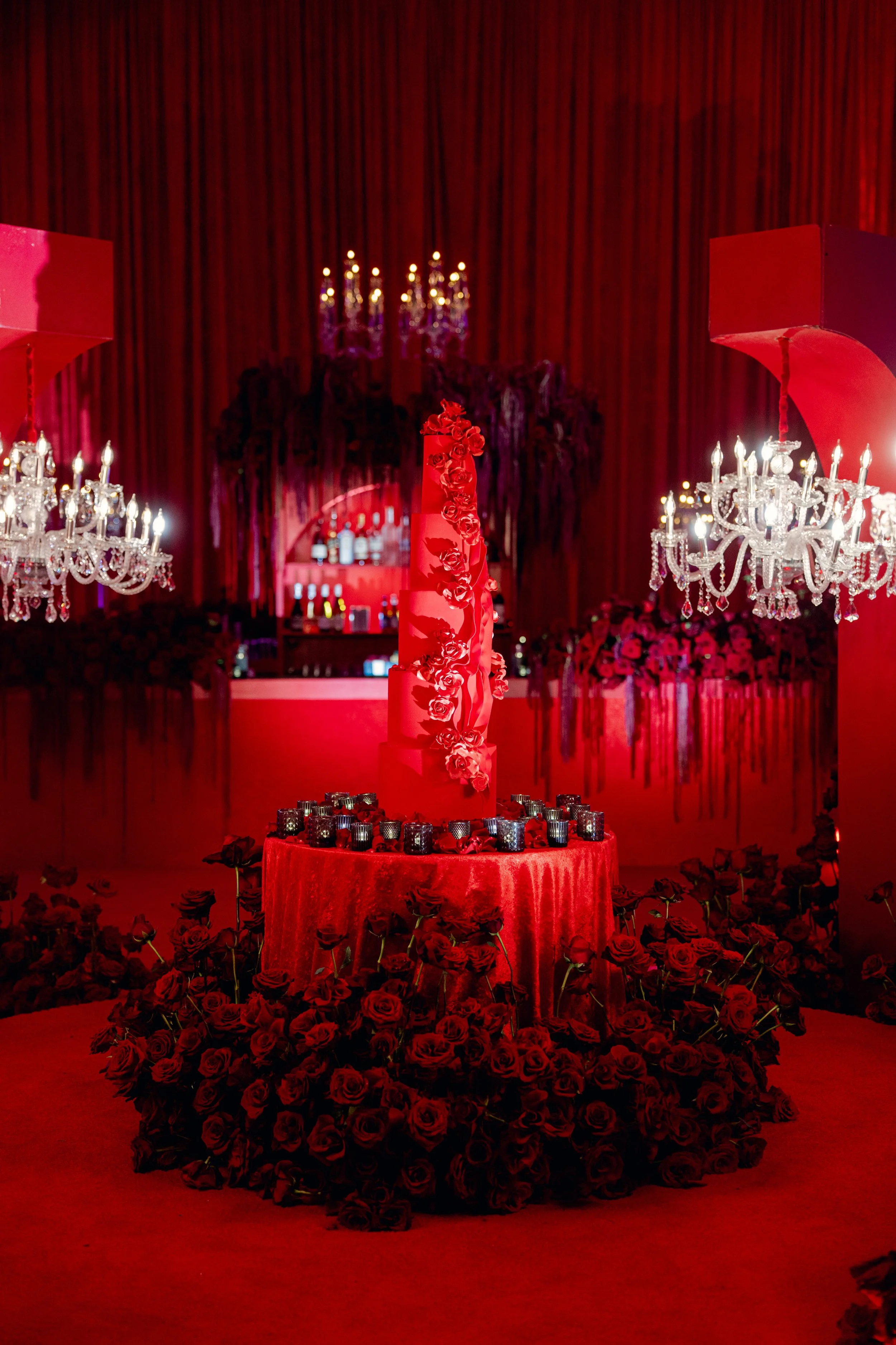 Cake and Bar Installations. Luxury Wedding Trends 2026.  Destination Wedding Planner Andrea Eppolito.