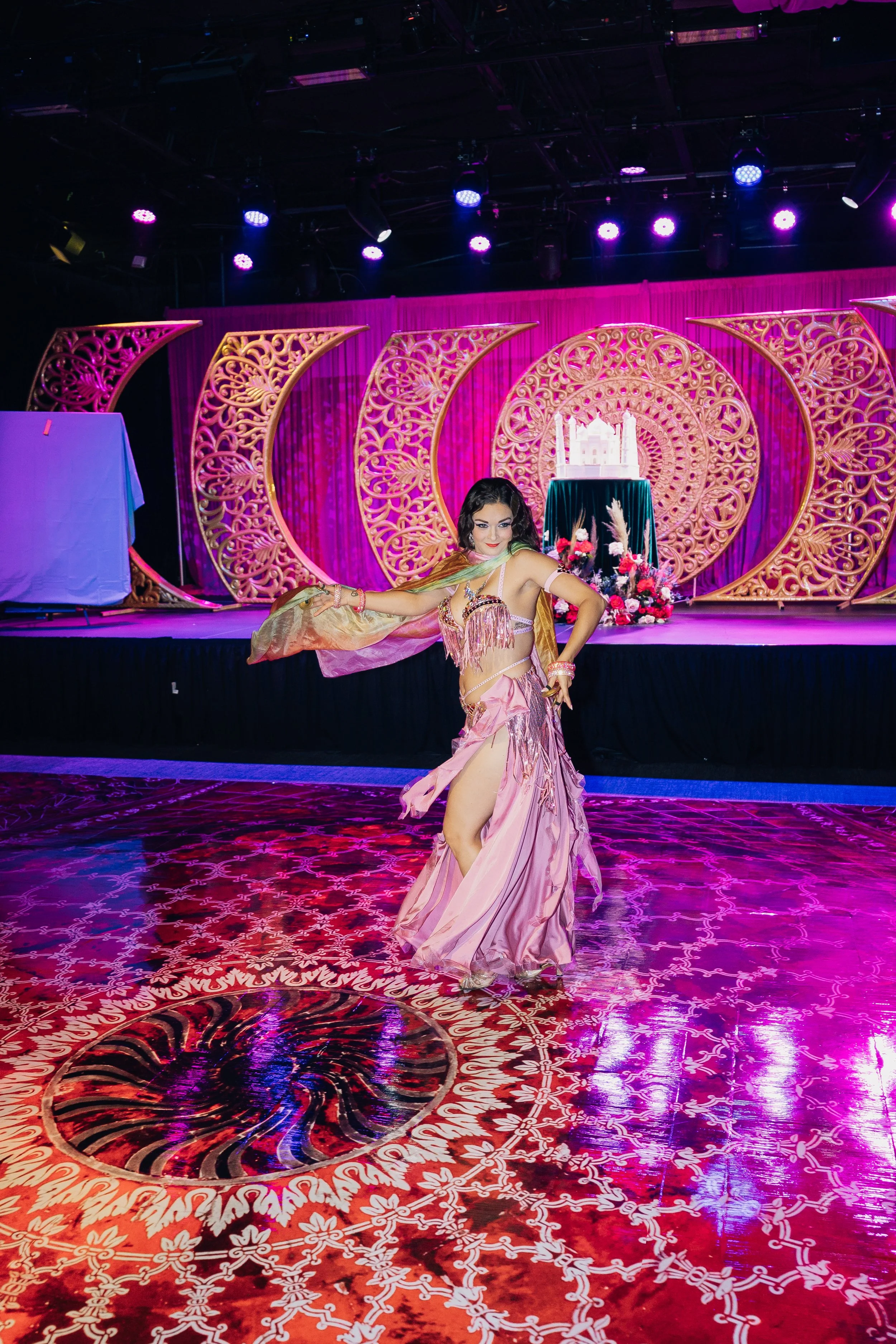 Belly Dancer at Luxe Arabian Night's Birthday Party in Las Vegas.  Luxury Event Planner Andrea Eppolito.  Images be MESUS Studio.