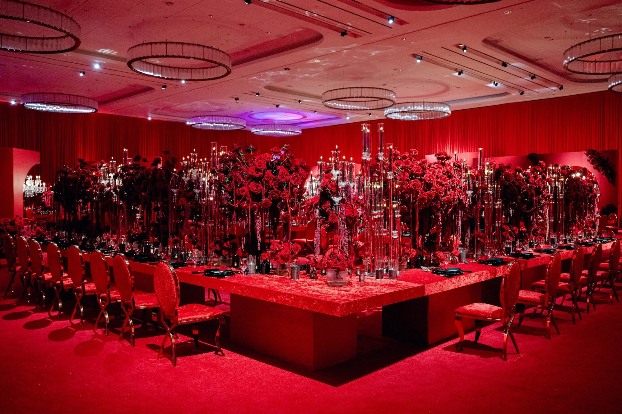 Red and black modern wedding reception at Fontainebleau Las Vegas.  Luxury Las Vegas Wedding Planner Andrea Eppolito.