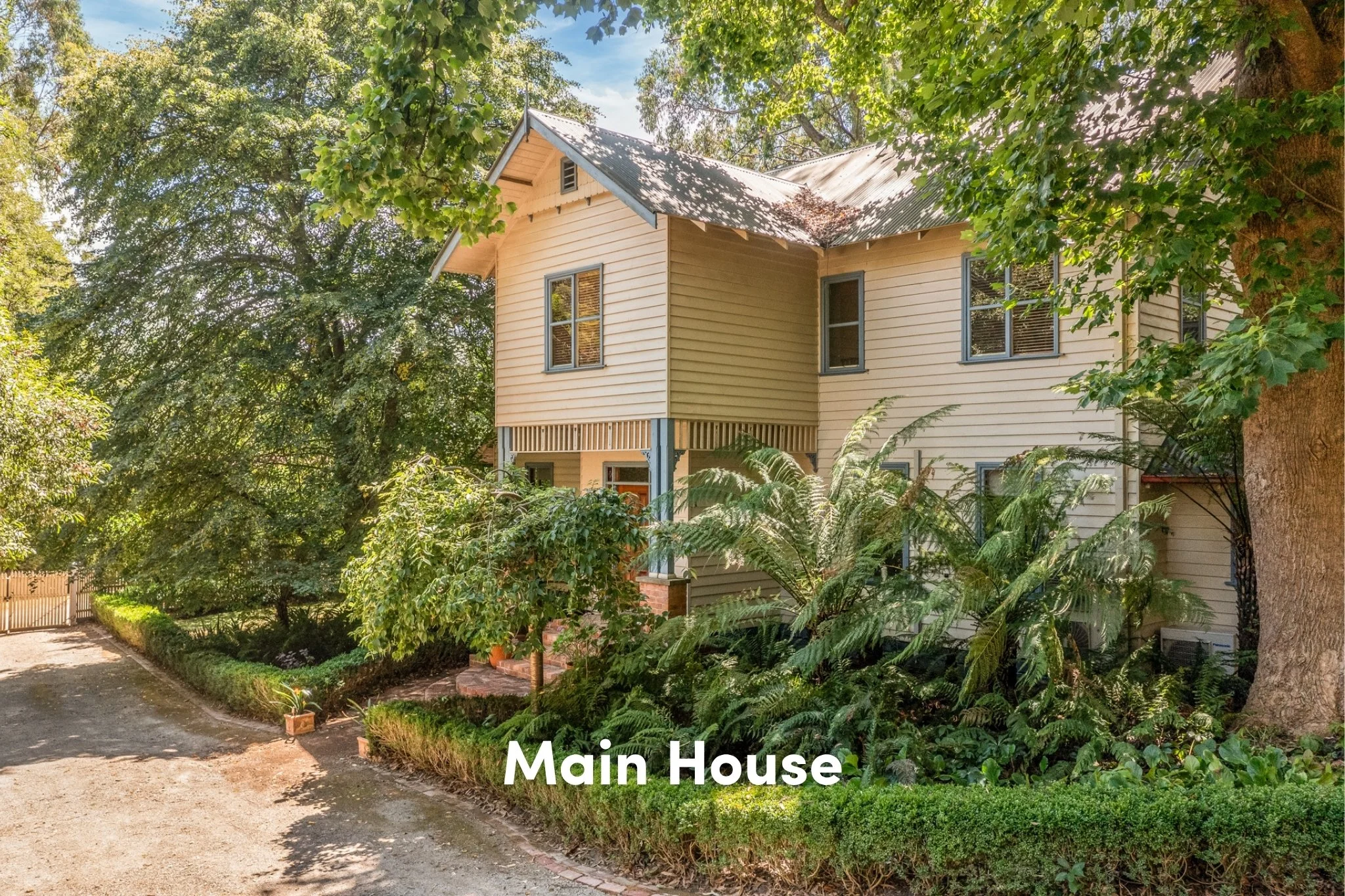 8 Yvonne Road, Mount Dandenong - Main House.jpg