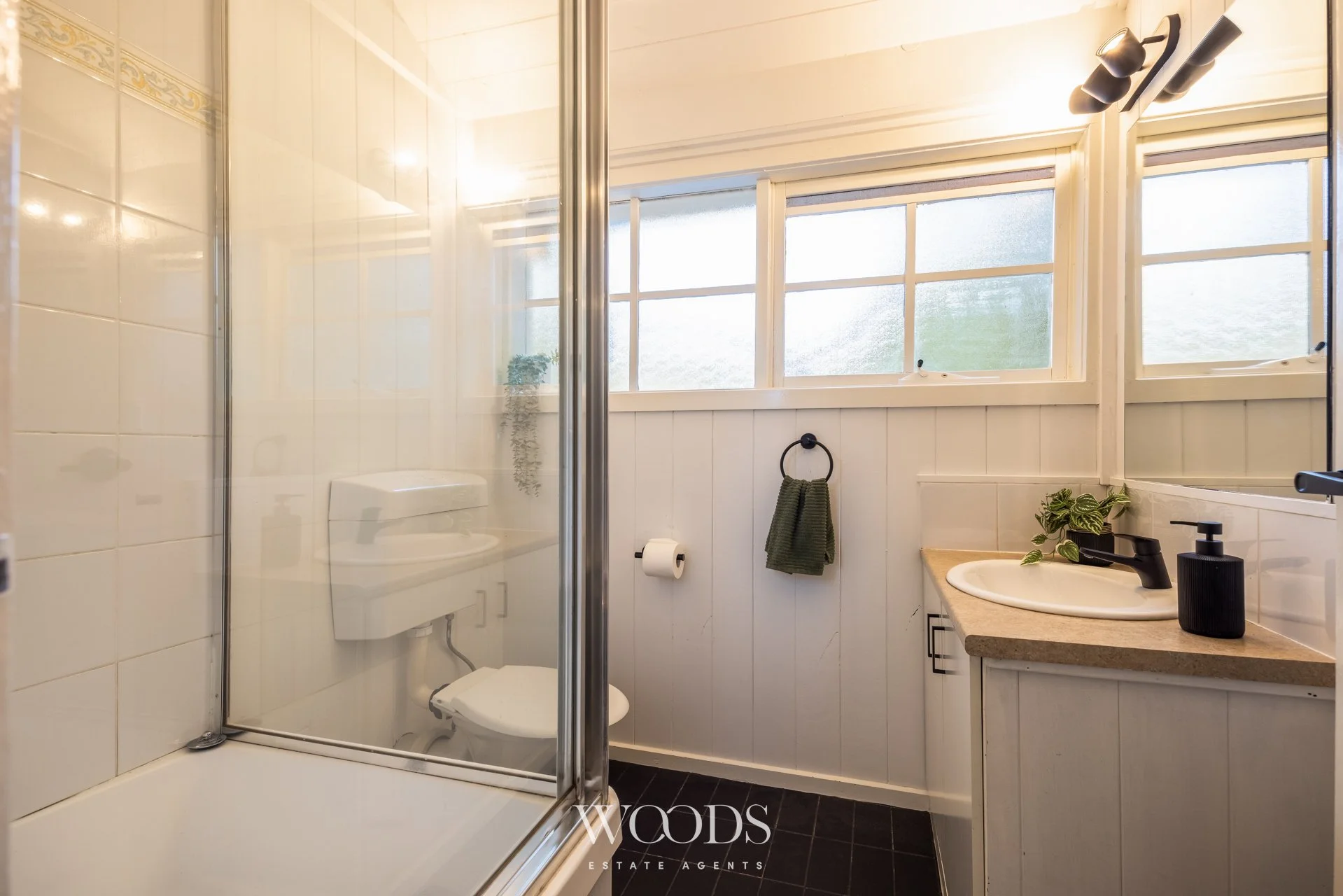 99 Mount Pleasant Rd - G-WWM-29.jpg