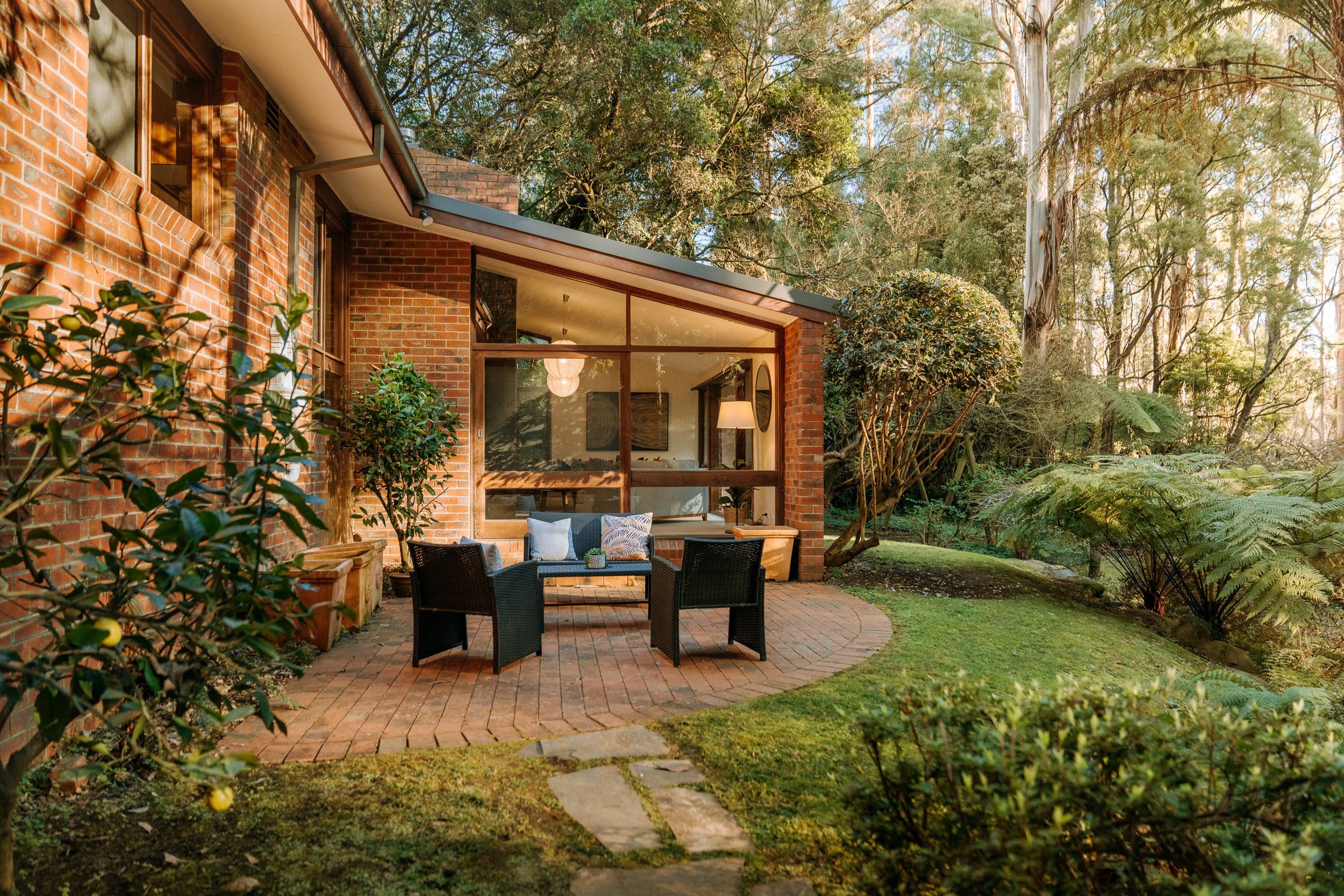 9 Roy Road Olinda 034 Woods Estate Agents Jaccob McKay.JPG