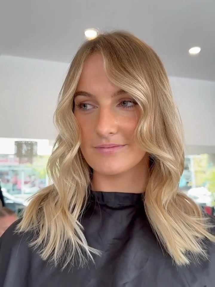 BRONDE HAS ENTERED THE CHAT 🤌🏼
 
A dimensional, seamless, lived-in bronde on the beautiful @georginadover 
 
 
 
 
 
 
 #bronde #honeybronde #livedinbronde #sydneyhairsalon #blondespecialistsydney