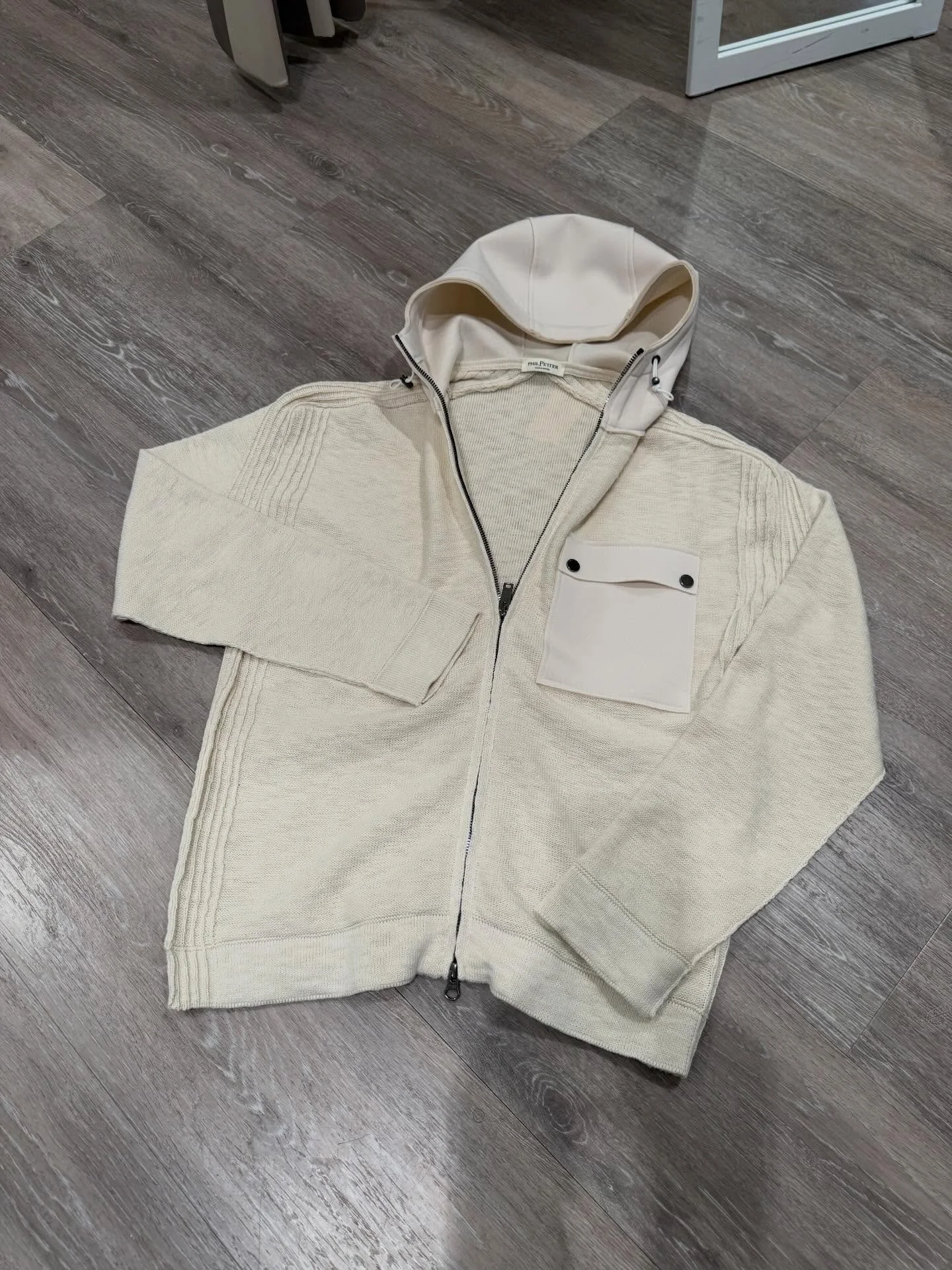 Springtime ☀️

#bonn #fashionbonn #fuernkranz #jensbonn #m&auml;nnermodebonn damenmodebonn friedrichstrassebonn modebonn fuernkranzmodebonn drykornbonn todayimwearingthis justaddsole shoeoftheday theeverygirl everydaymadewell menwithstyle fashiongoal