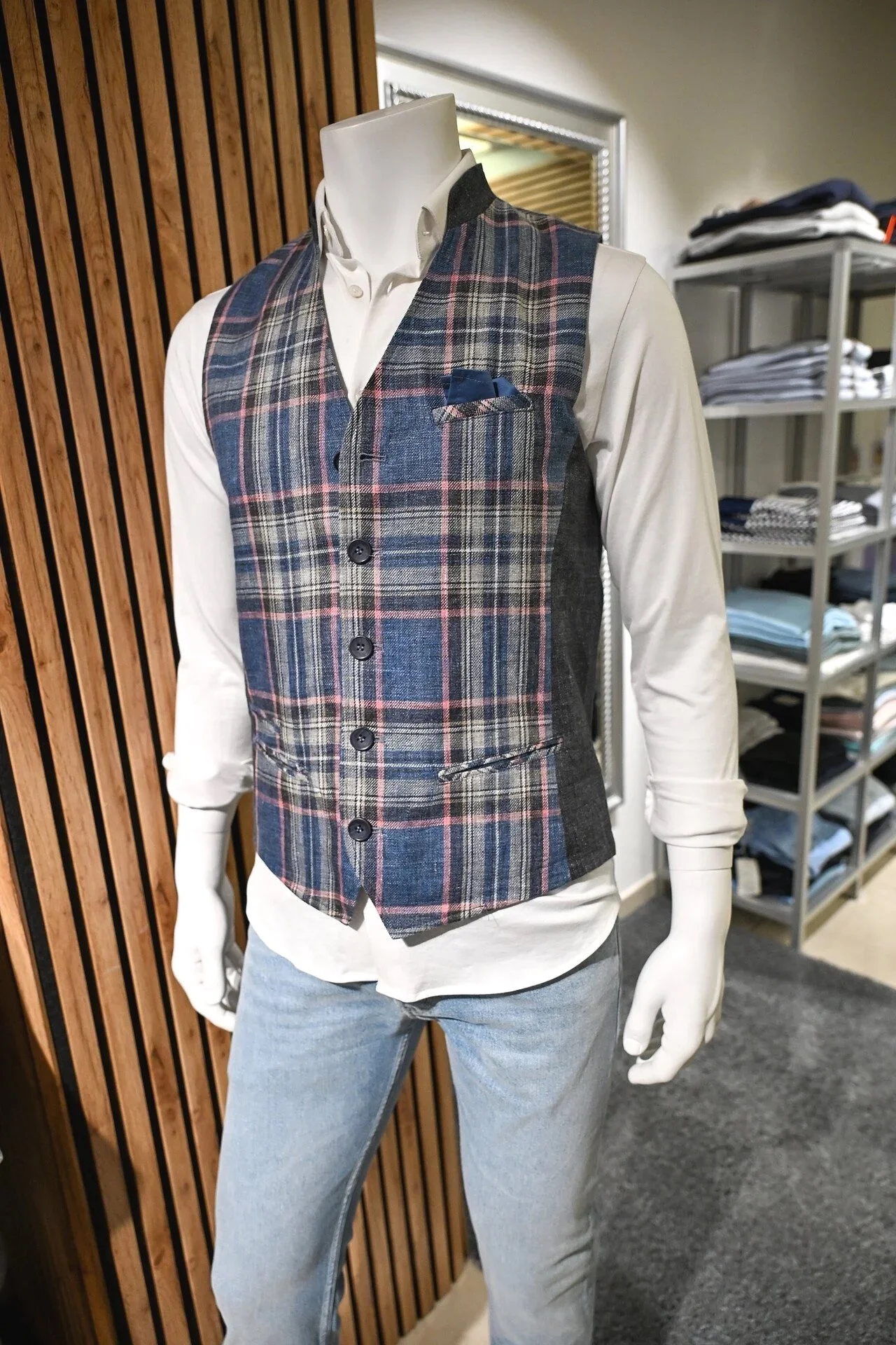 Z63_4716-18.jpg_compressed.jpg