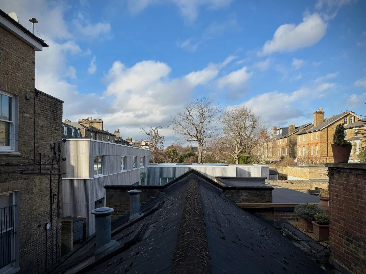 Nice to see some of our work from a new perspective!

One of the many joys of working in #wimbledonvillage is catching glimpses of completed work from projects which are just starting.

@thefamilytreatmentservice looking very crisp in the winter sun 