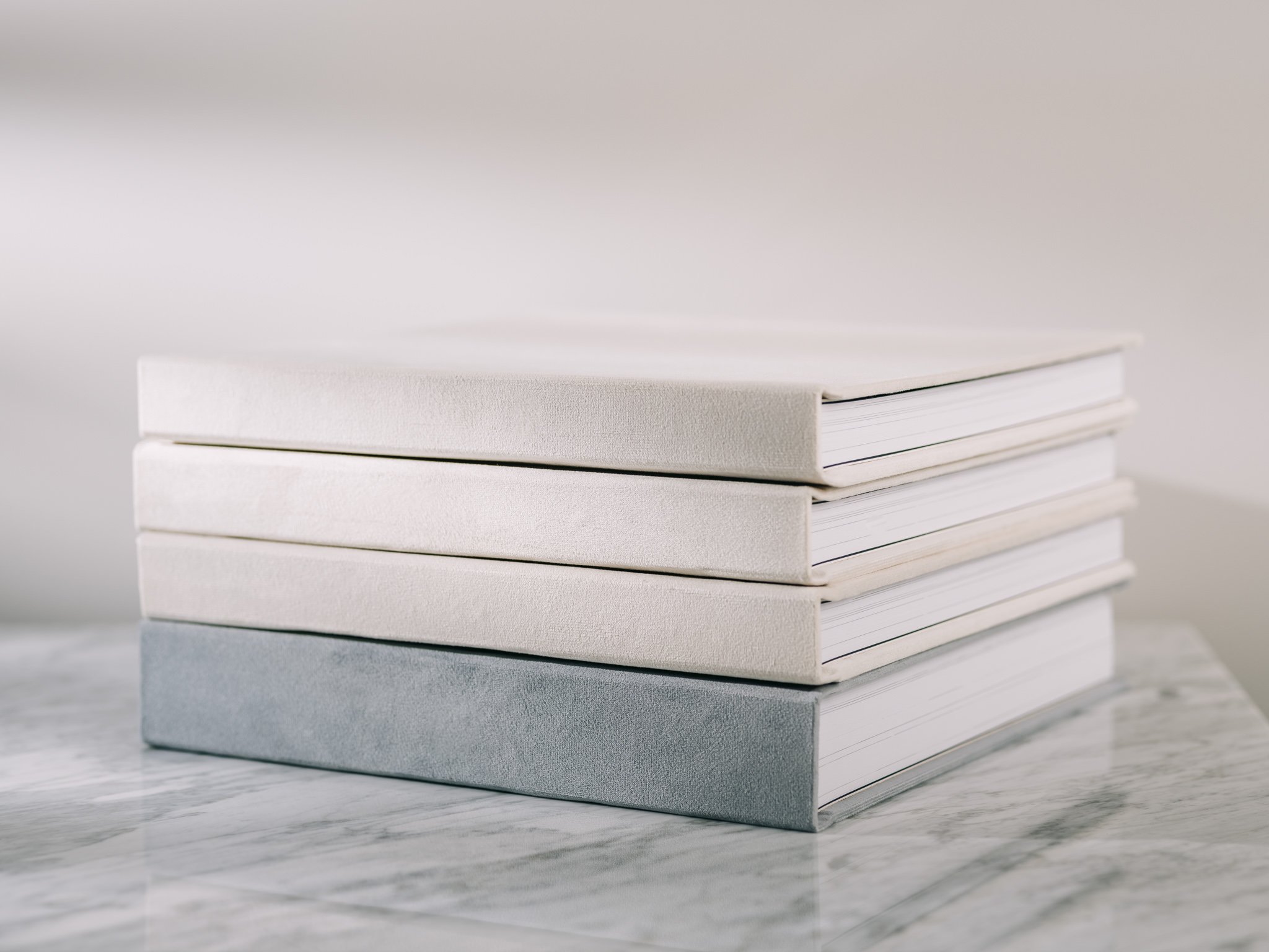 (od góry) Eco Velvet Cream, Eco Velvet Baby Blue