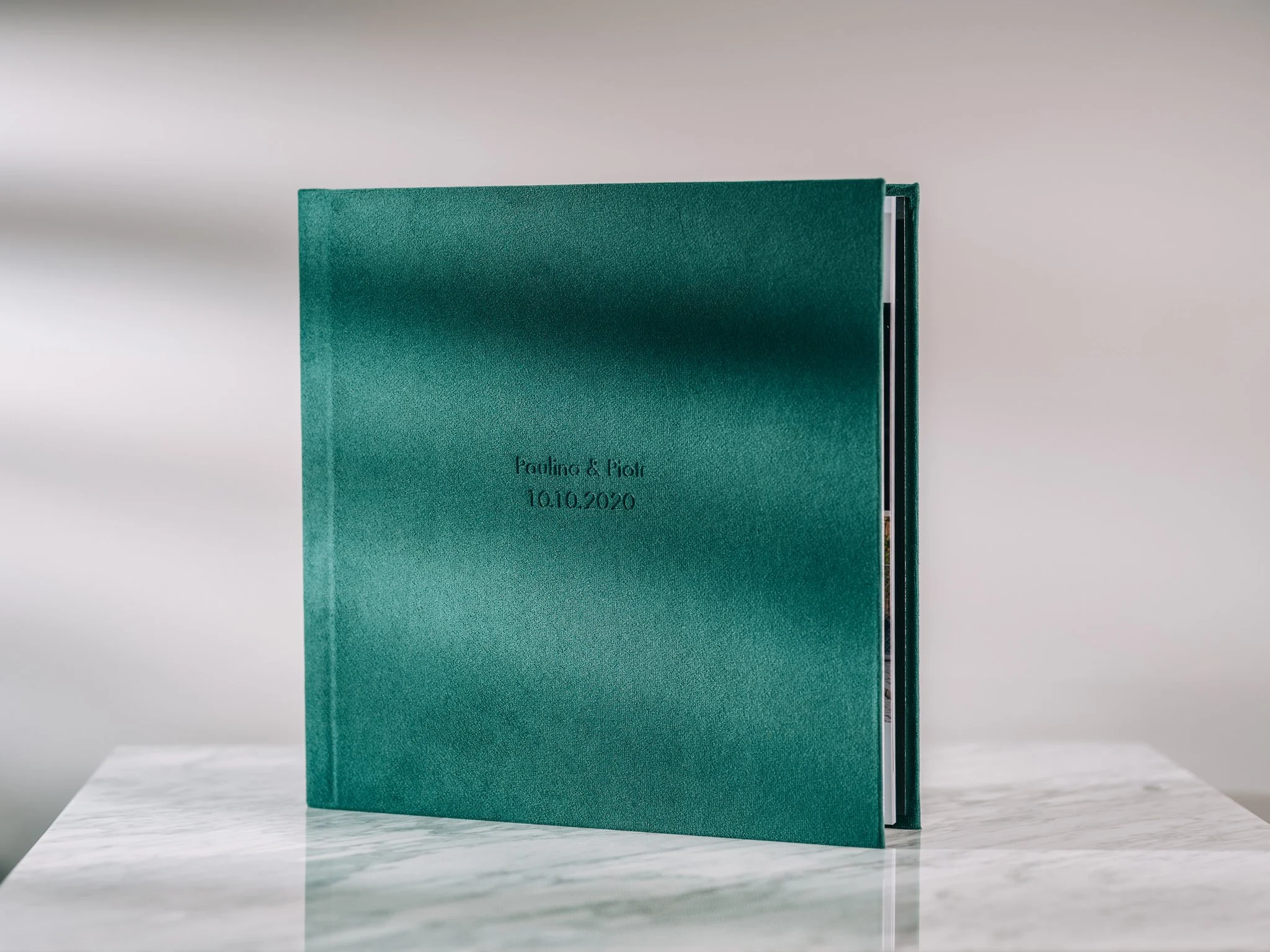 Velvet Bottle Green + tłoczenie bez koloru