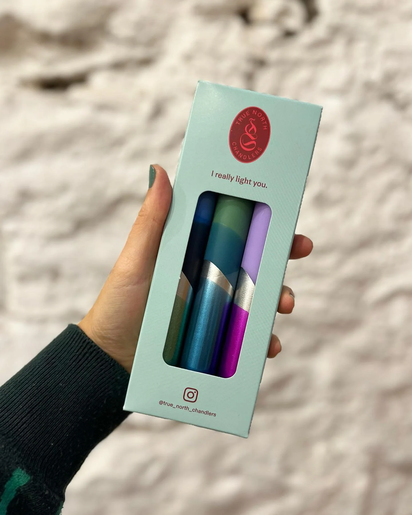 Bonsoir everyone! As we&rsquo;re bracing ourselves for storm Ashley (AND for two weeks of school strikes!! You too?) I&rsquo;m in the cosy workshop with a glass of white, packing all your orders from the weekend. 
.
I&rsquo;ve decided that the Websho