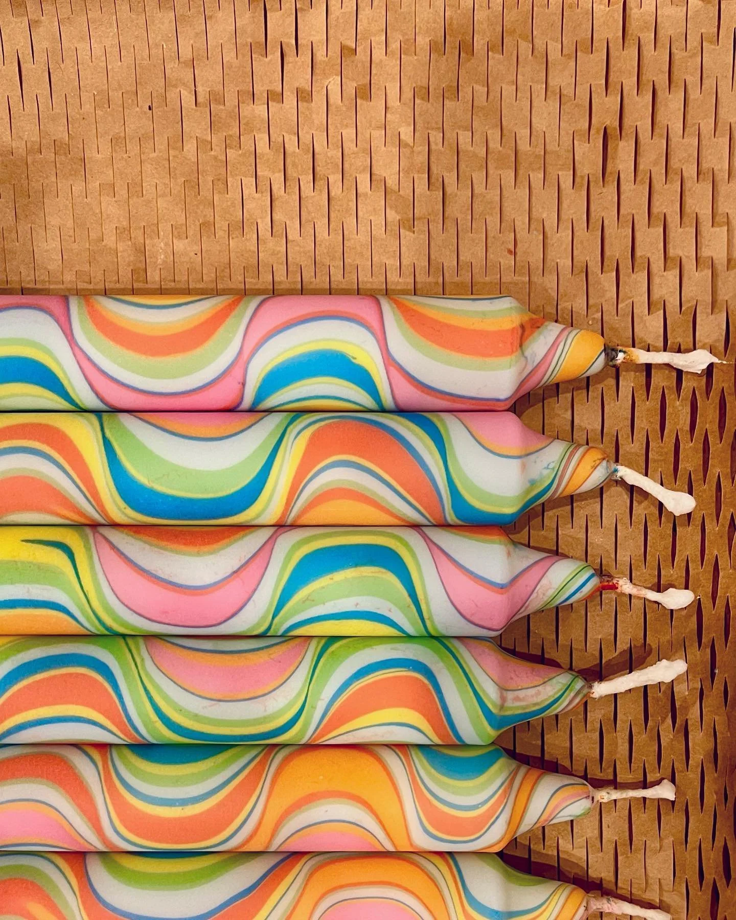 Found my marbles.
.
All credit to Kat, marble queen! 
.
.
.
#marbleart #marbling #marbledcandles #marmorieren #candlesofinstagram #makingrainbows #madeinscotland #marbledesign #scottishmaker #candlelover #truenorthchandlers