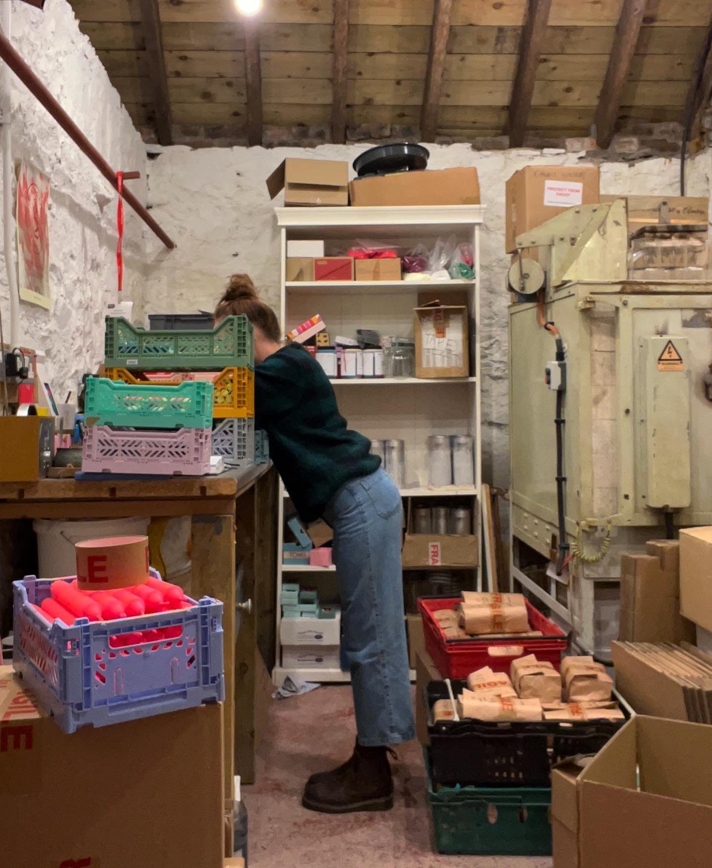 Random scenes from a busy workspace 🕯️🍭✨
I don&rsquo;t often show it on the grid; it&rsquo;s chaos!
.
Busy but oh! So fun!
.
.
.
#candleworkshop #candleseason #candlemaker #madeinscotland #candles #wholesalecandles #makingrainbows