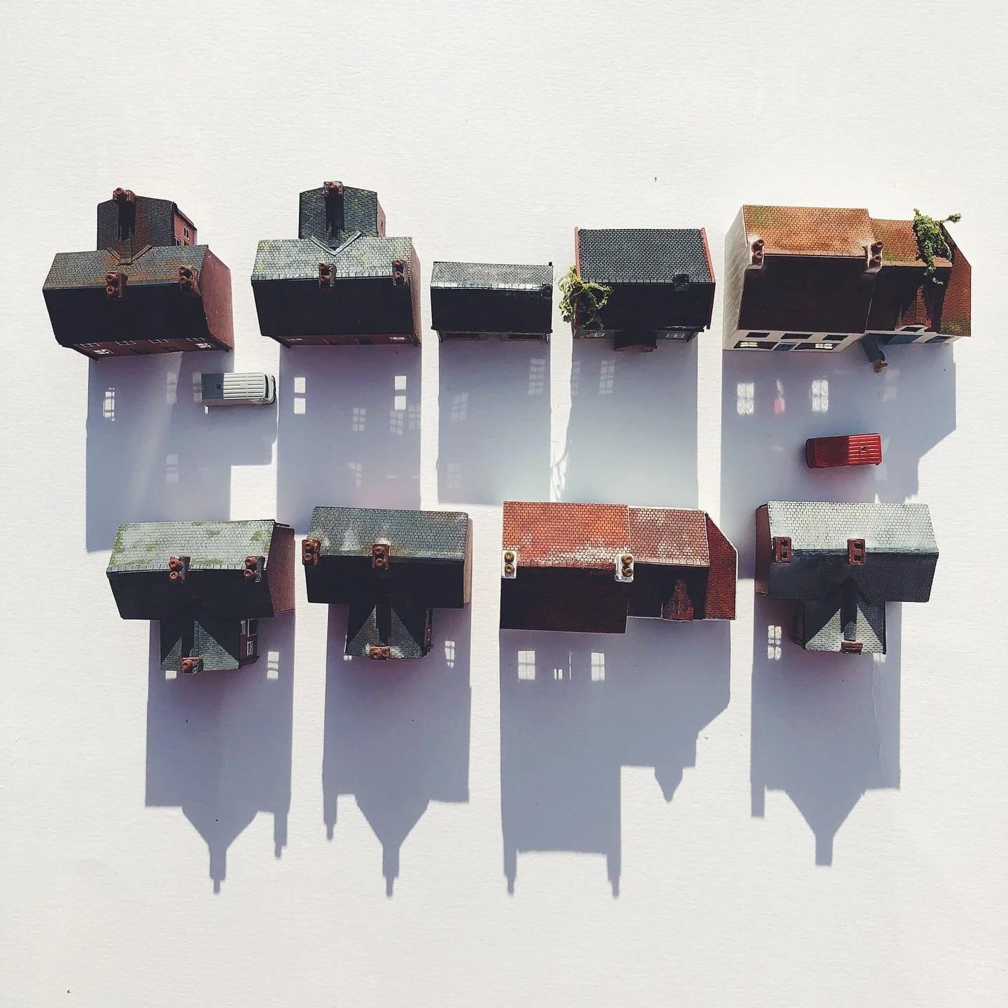 A throwback to one of the first photos I took of our little models. Still one of my faves, shadows on point 👏