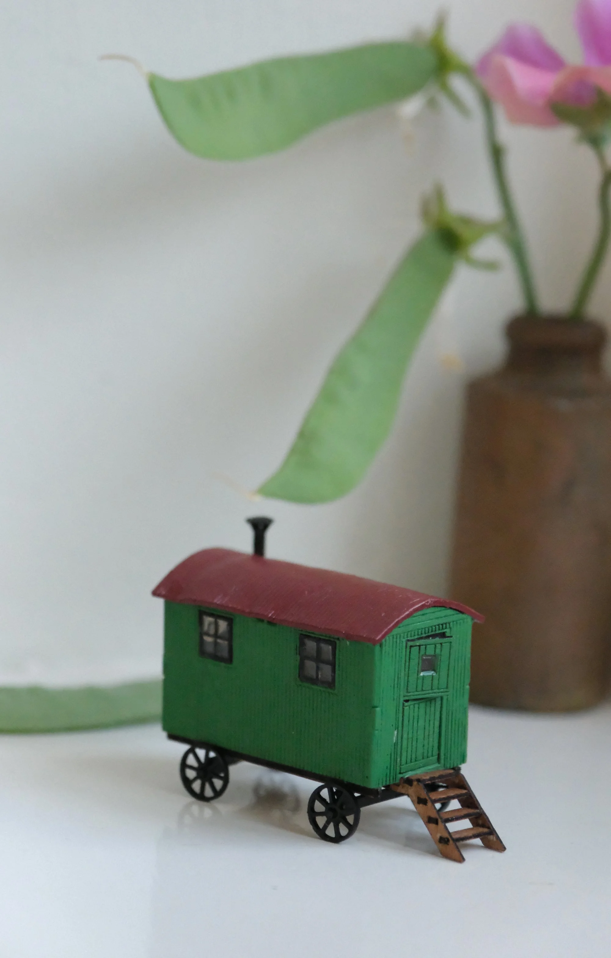 Shepherds Hut Model Kit (OO-scale 1:76)