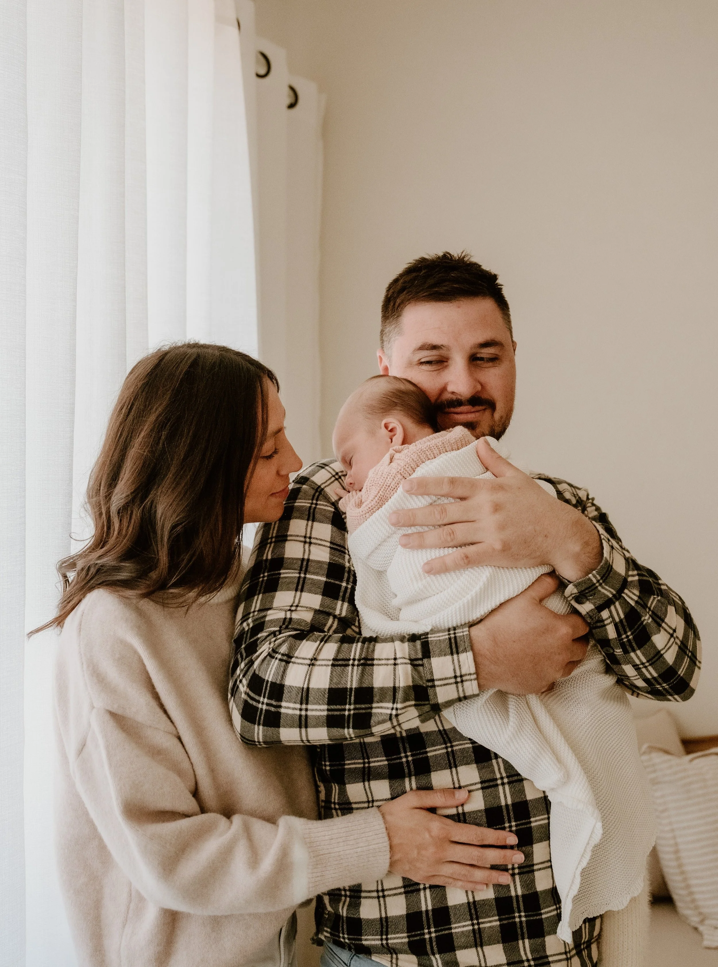 Ash, Lachlan &amp; Ahlia.

#alburynewbornphotography #wodongnewbornphotography #newbornphotography #alburywodongamaternity #alburywodonga
