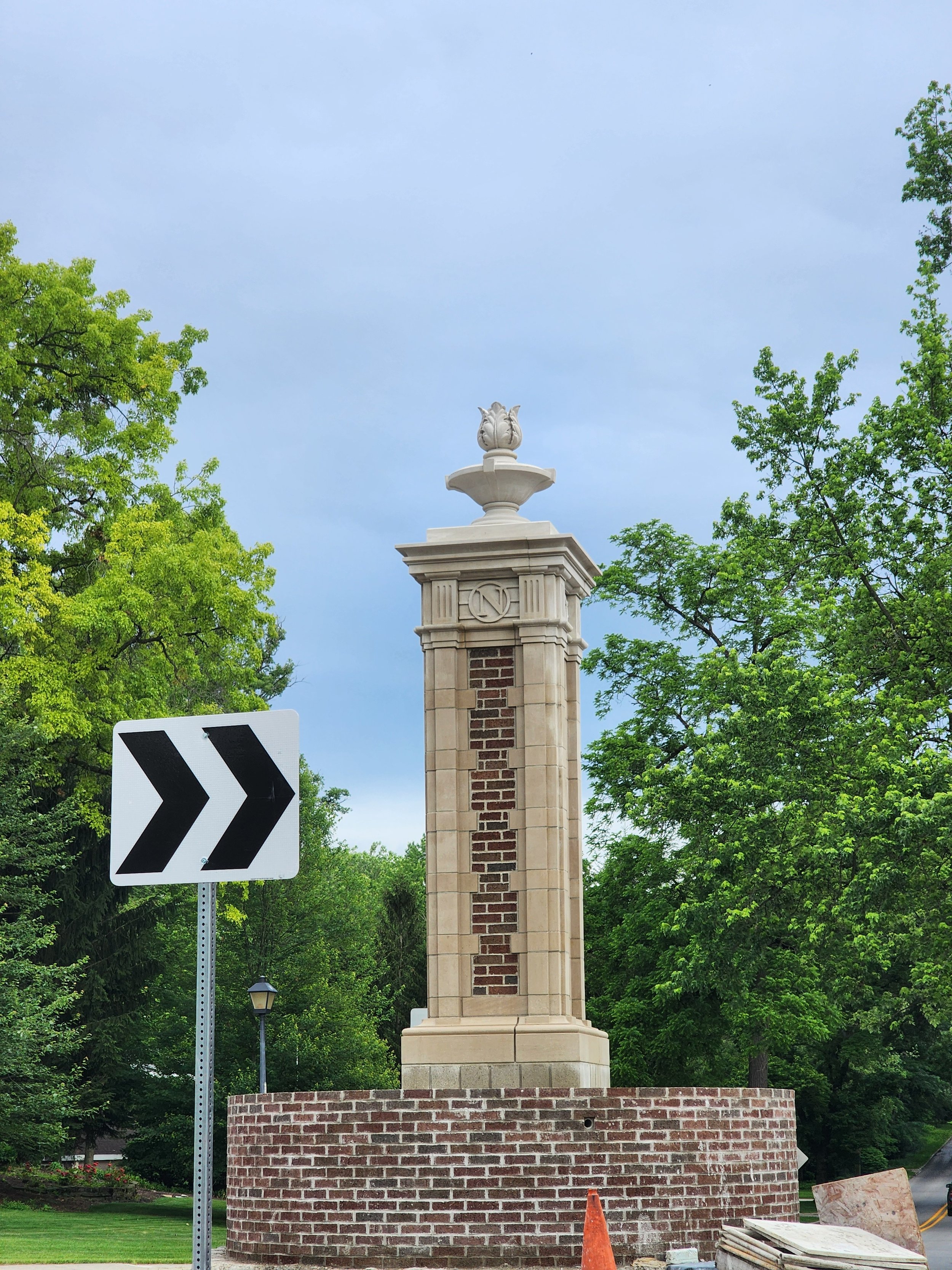 Roundabout Pillar.jpg