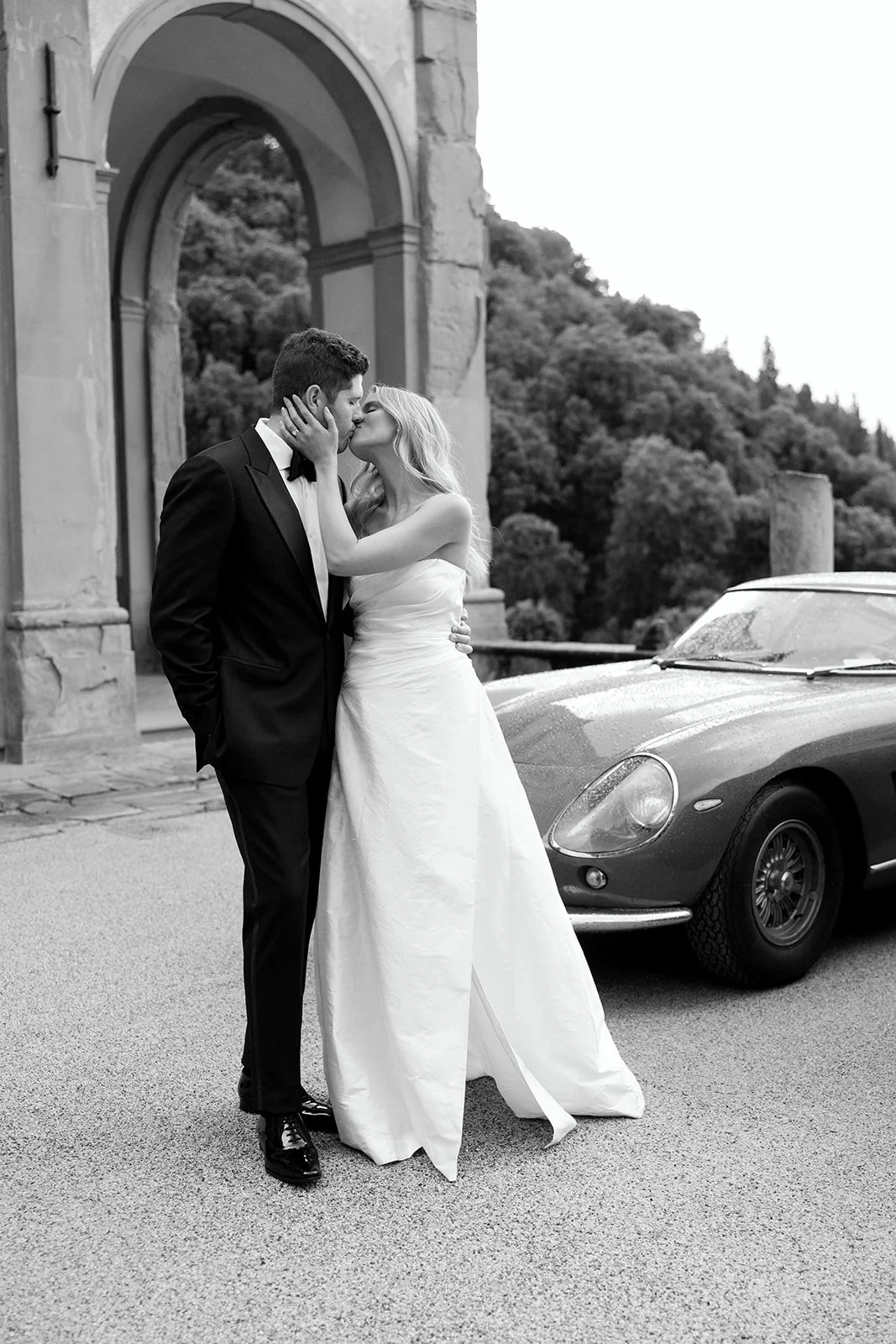 32_Holly & Matthew Elopement Collective Preview-50.jpg
