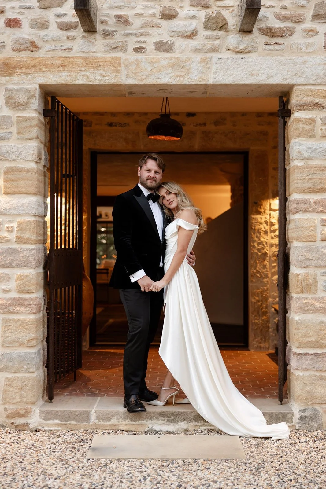 29_Laura & Dom Previews-83.jpg