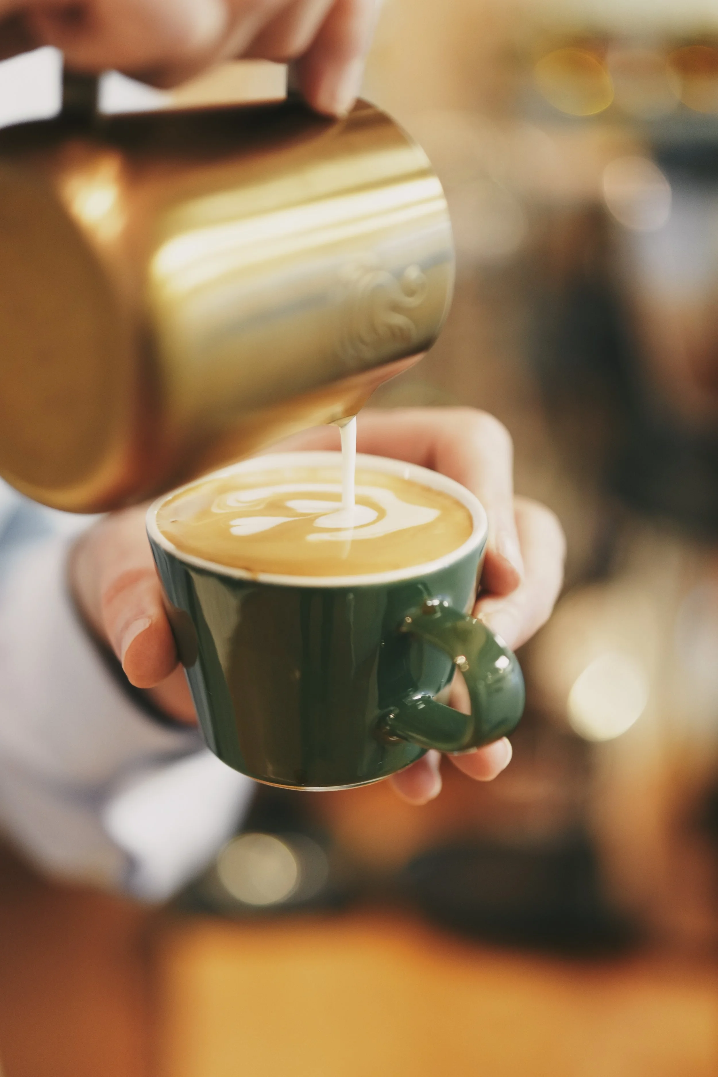 coffee pouring latte art