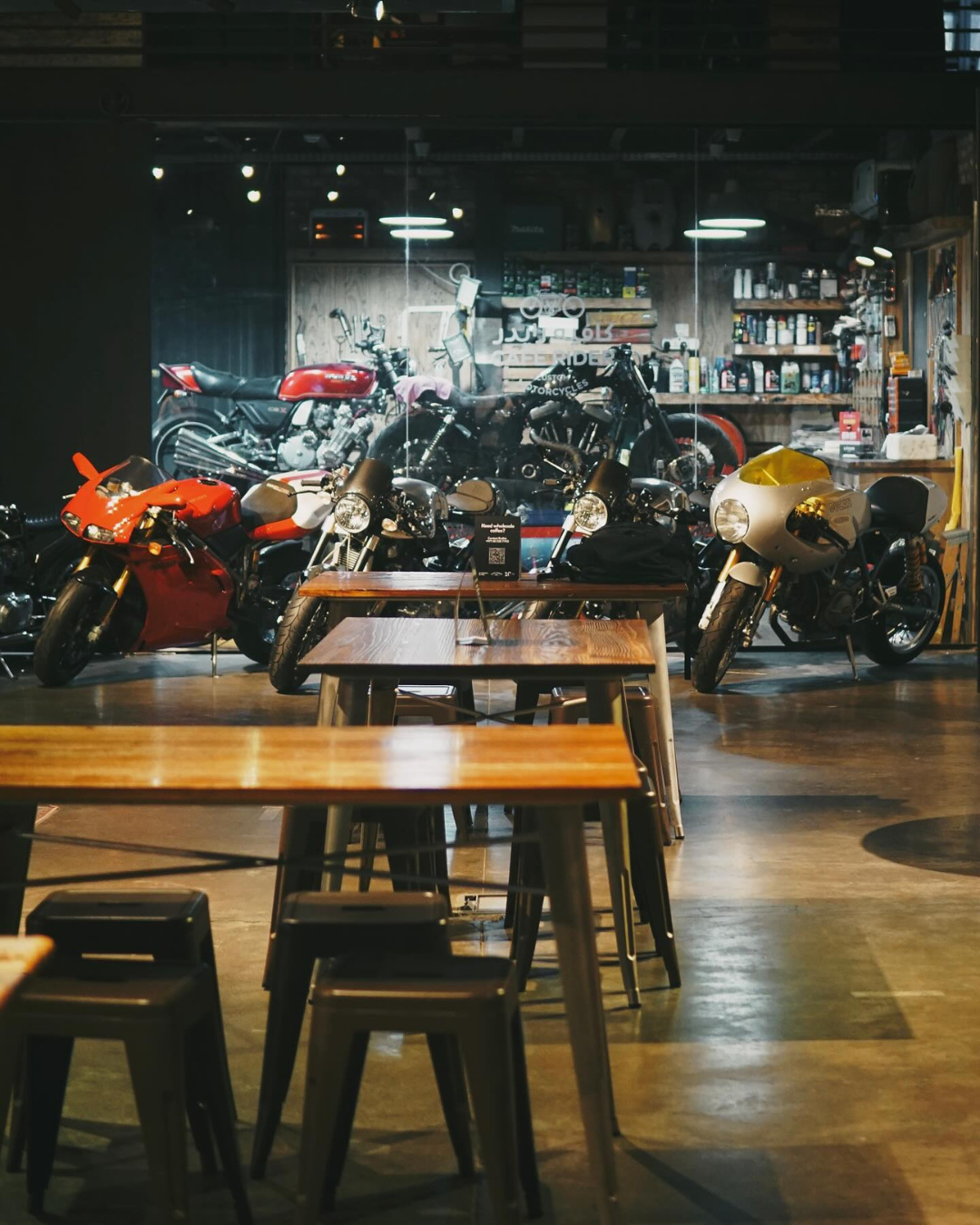 Cafe Rider
