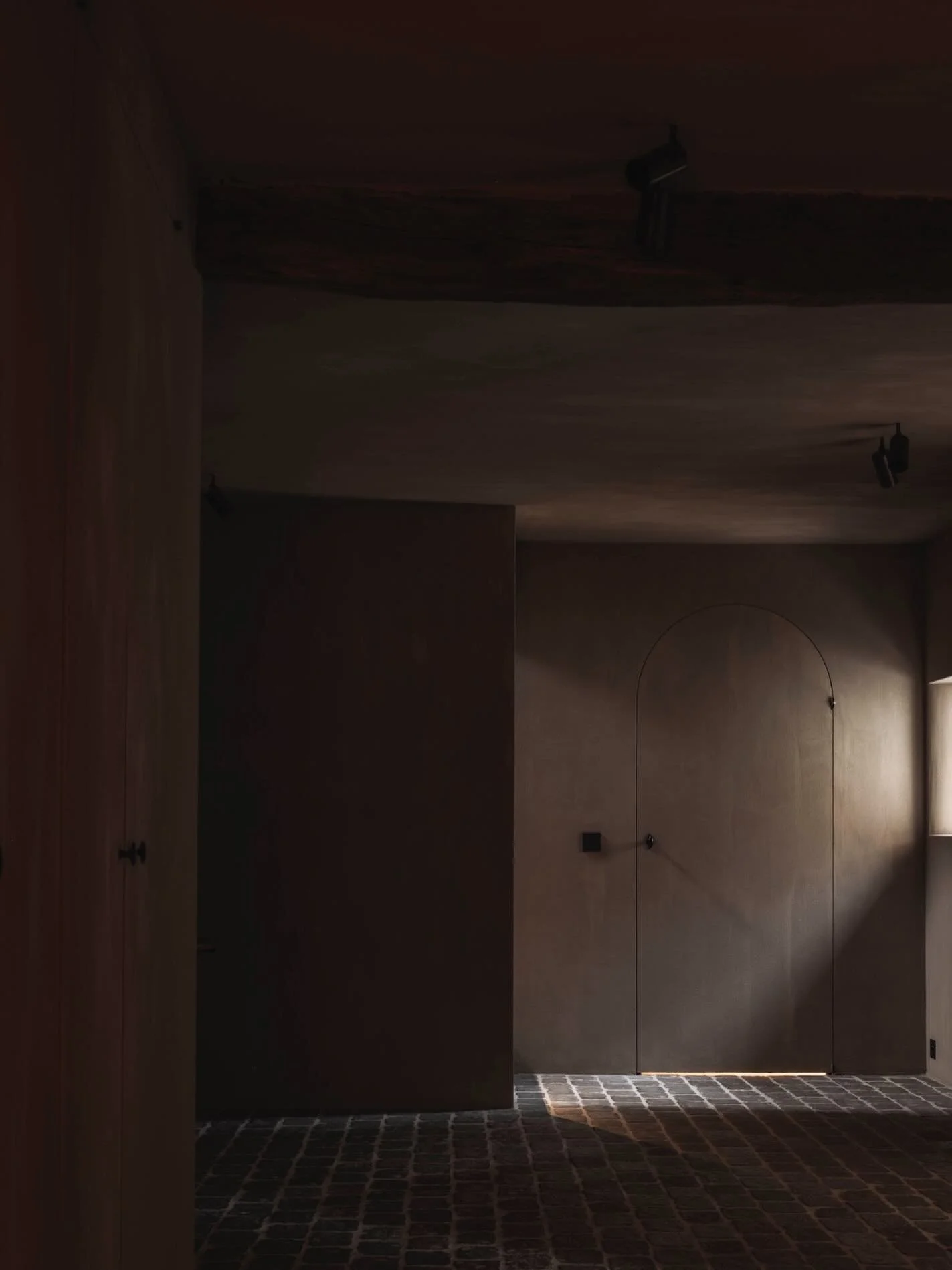 . 

Picture - @tijsvervecken 
Design - @vesperprojects