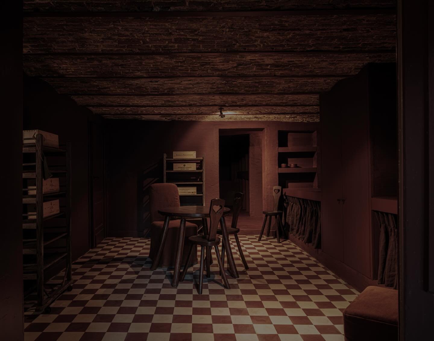 Museum project - charming wine cellar

Interior design @vesperprojects 
Photographer @tijsvervecken