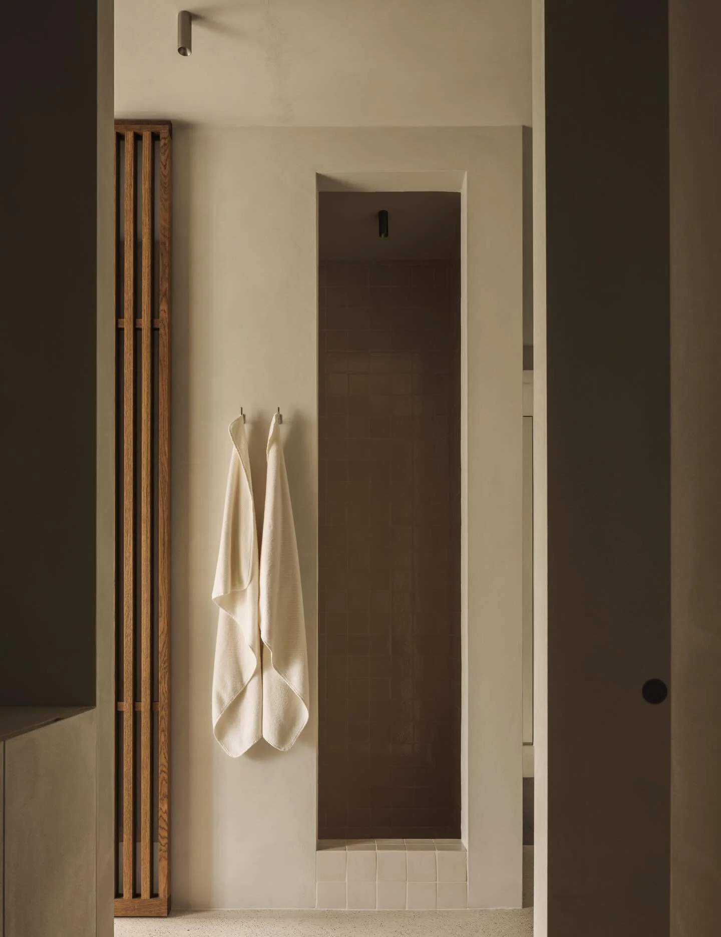 Project YD V 

Vesper - Interior architecture 
Vive ma maison - materials, furniture &amp; fabrics
Photographer @tijsvervecken