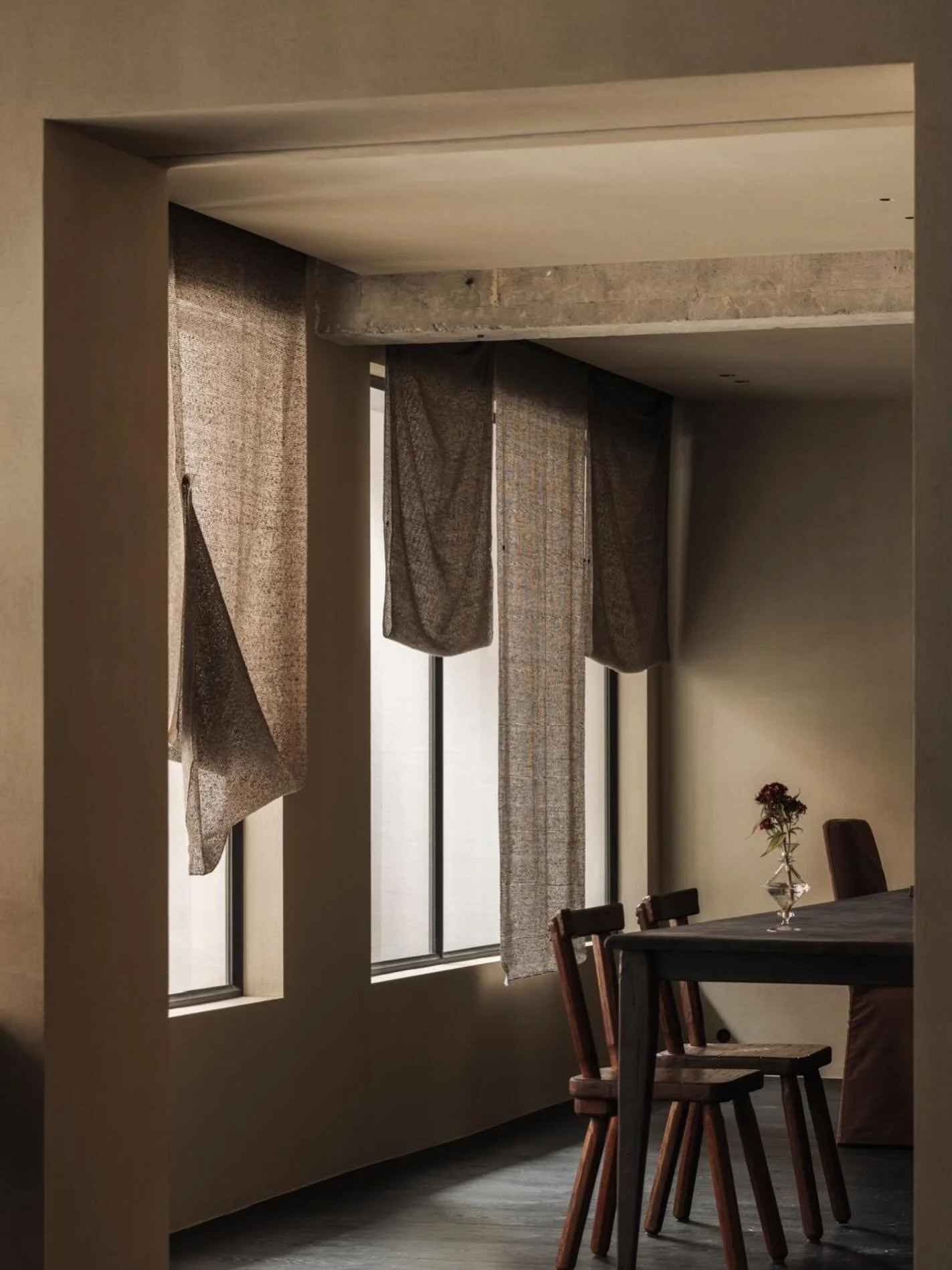 Vesper Office - meeting room 

Interior design @vesperprojects 
Photographer @tijsvervecken