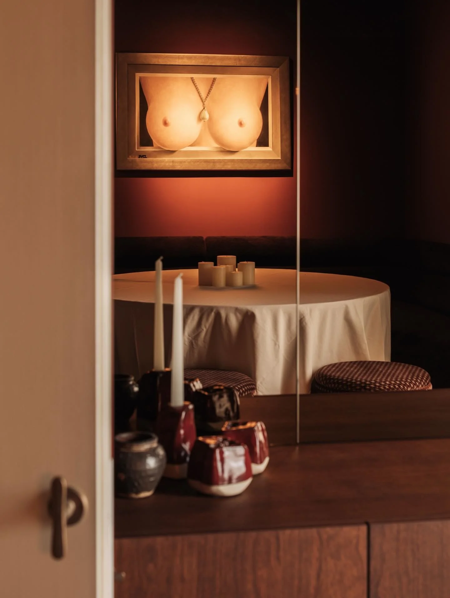 Project VV 

Interior design @vesperprojects 
Photographer @tijsvervecken