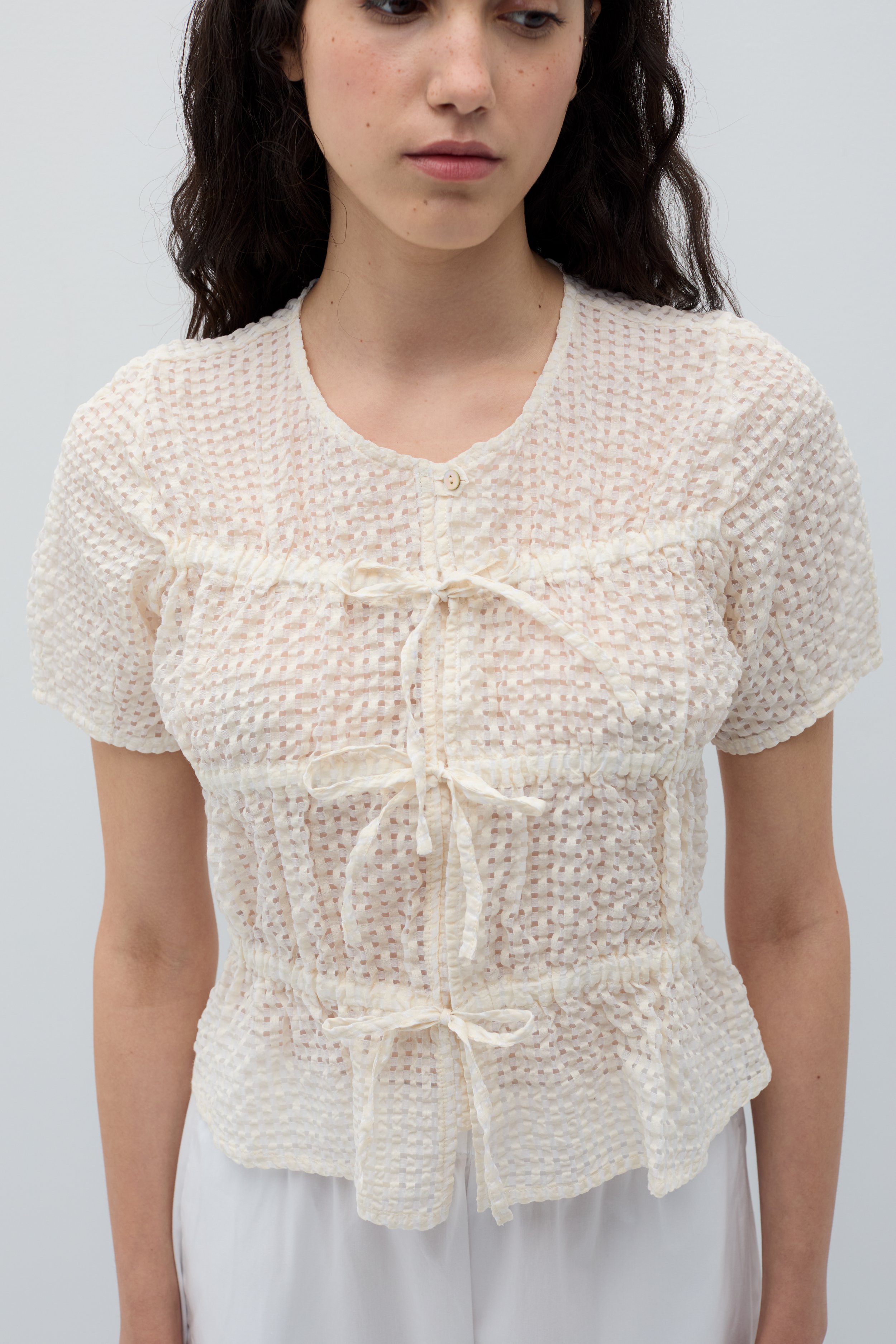 2735-TO-BE_Josephine-Top-Beige_RITA_ROW_WOMEN_SS26_2.jpg