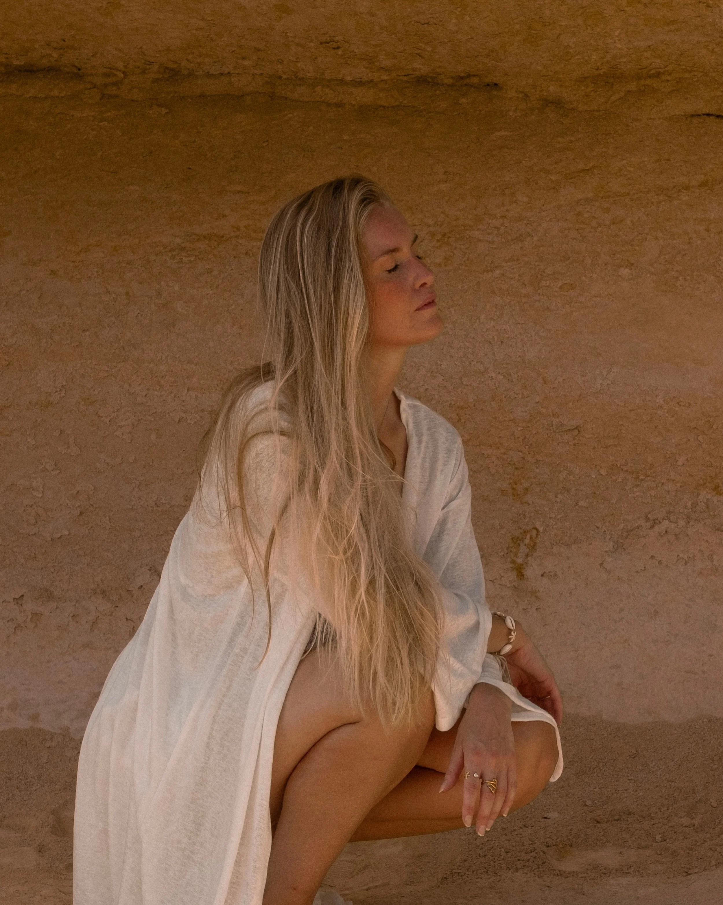 Jag k&auml;nner att jag h&aring;ller p&aring; att hitta tillbaka till yogan mer igen.🥰 Att jag prioriterar det. Att lusten hittat tillbaka. Att mitt s&auml;tt att ut&ouml;va yoga k&auml;nns som att det r&auml;cker.🦋 Att det som inte vibar med mig i