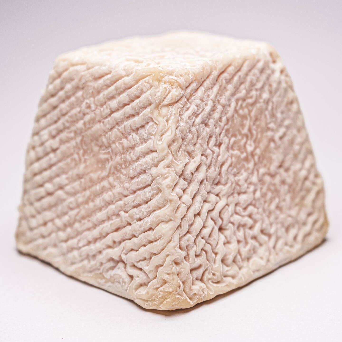 Throughout April we will be highlighting some of the amazing new products that we have added to our already extensive range.

First up is the multiple award winning Sinodun Hill - this is a truly amazing goats milk cheese made by the experts @nortona