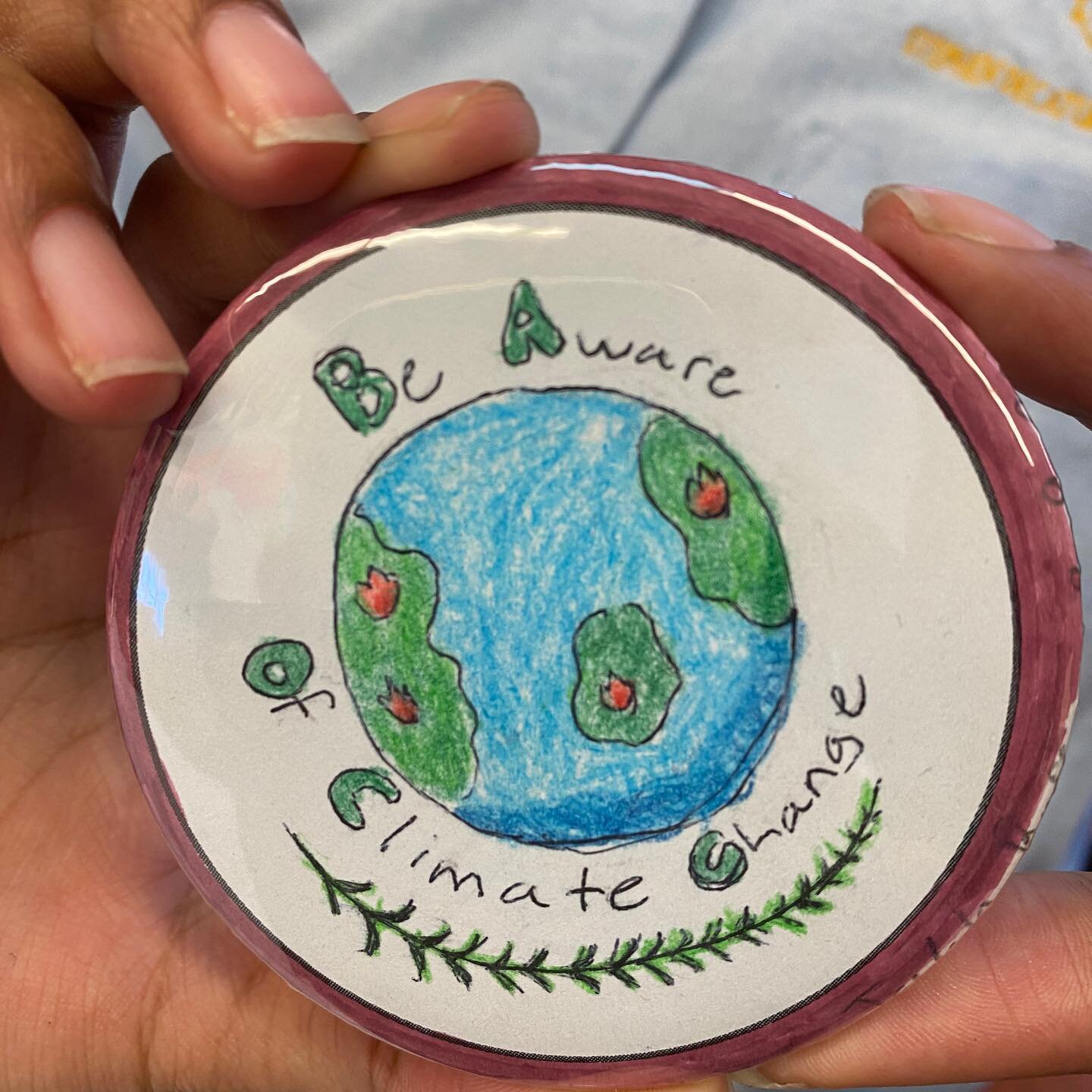 For our Artivism unit, we dove into Art of Protest by @de_nichols and discussed justice, injustice, reaction, protest, actions and the power of art. Each student created their own button to express a message for an issue they care about. It is heartw