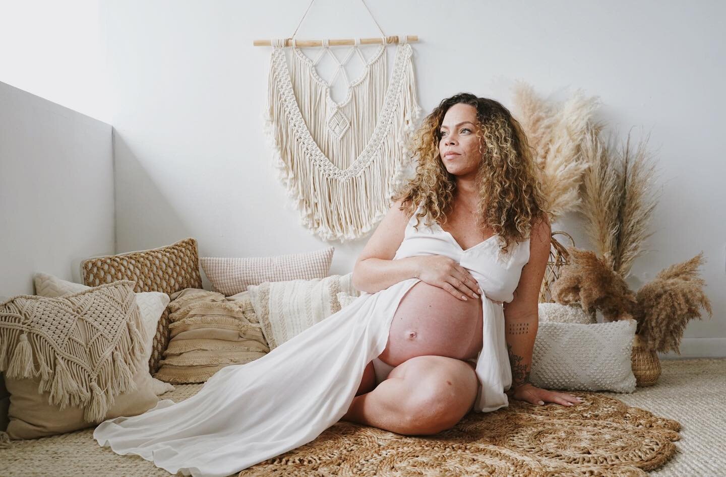 How gorgeous is this mommy! 🤍🌾