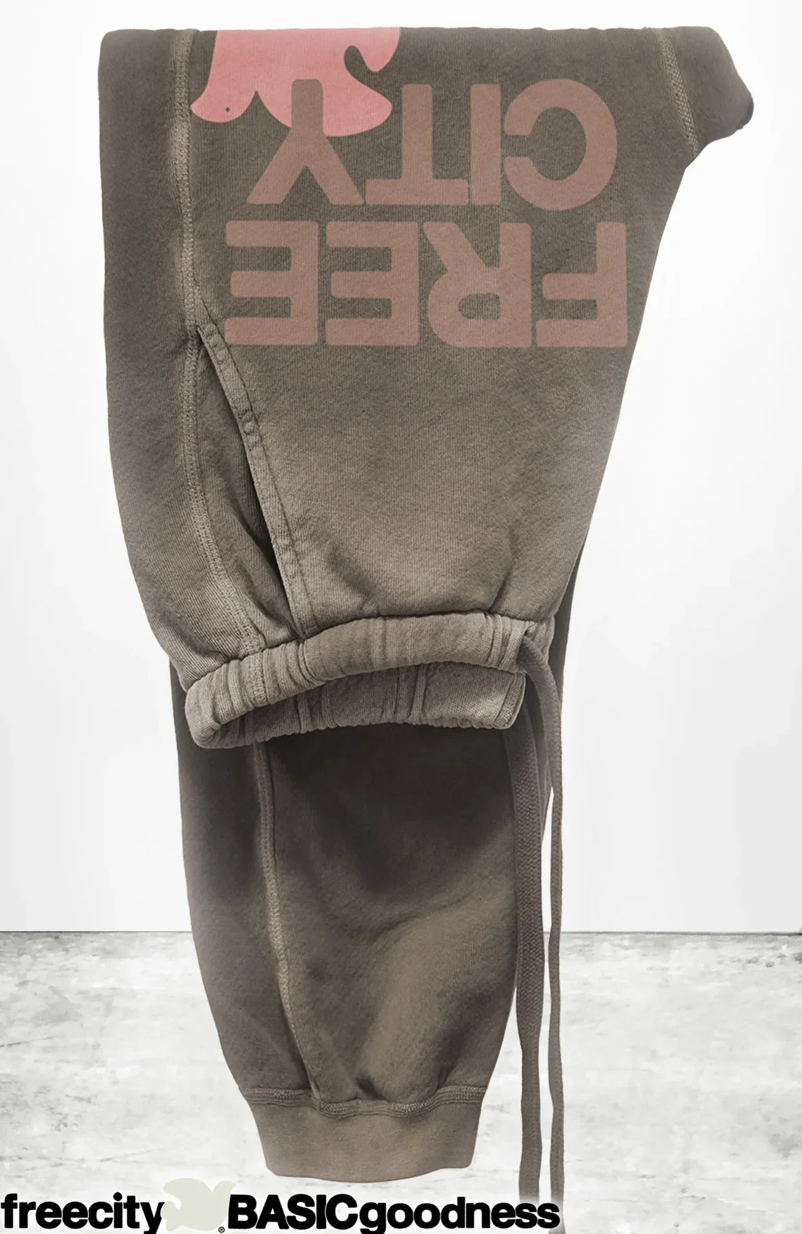 FreeCity Sunfades Pocket Sweatpants - Mud