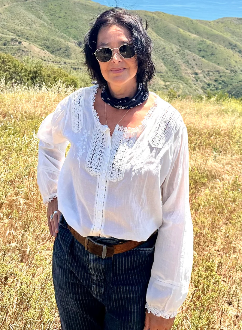Shirley Embroidered Long Sleeves Blouse With Lace Natural