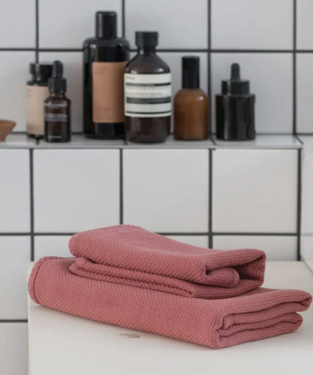 The bath towel- 100 x 180 cm