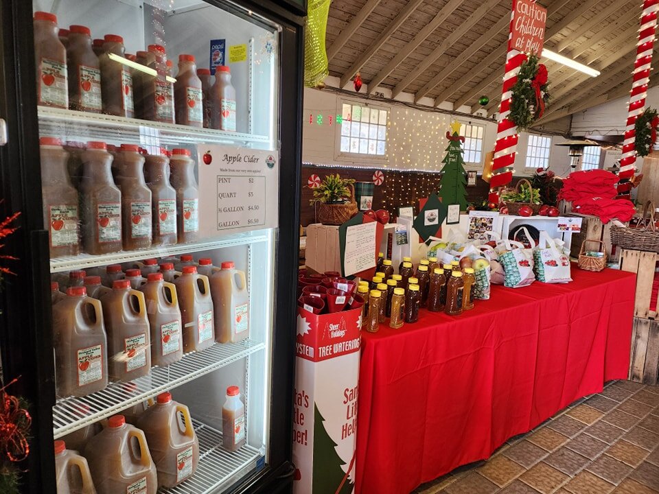 Orchard Valley Farm fresh pressed apple cider is now available at the Strathmeyer Christmas 🎄 York Fairgrounds location and Olde Forge Family Farm
