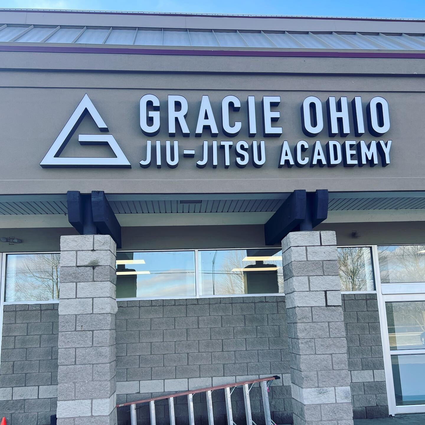 New sign is up! 
#gracieohio #graciejiujitsu #jiujitsu #bjj