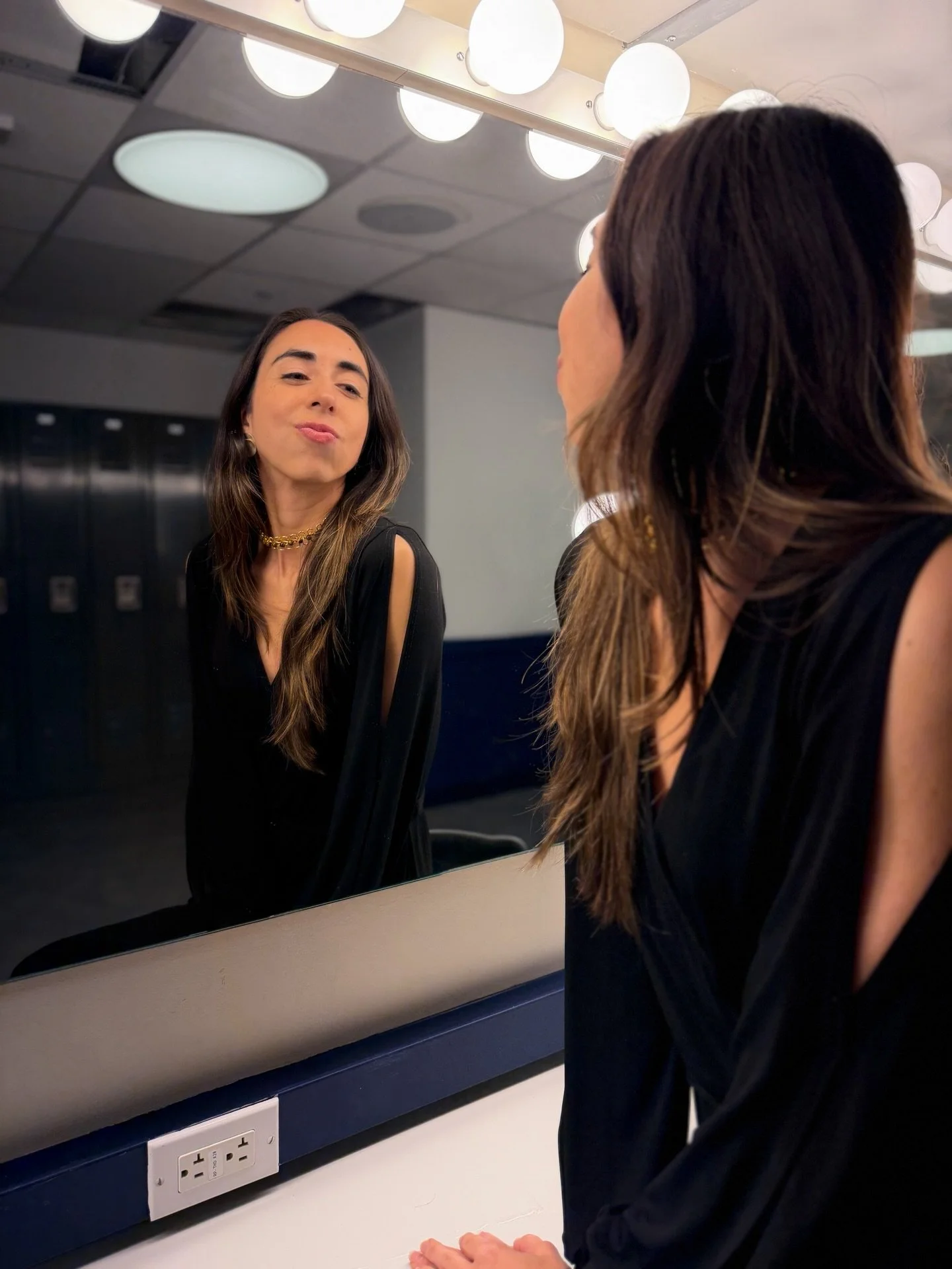 𝑫𝒊𝒔-𝒎𝒐𝒊 𝒒𝒖𝒆 𝒋𝒆 𝒔𝒖𝒊𝒔 𝒃𝒆𝒍𝒍𝒆 💋