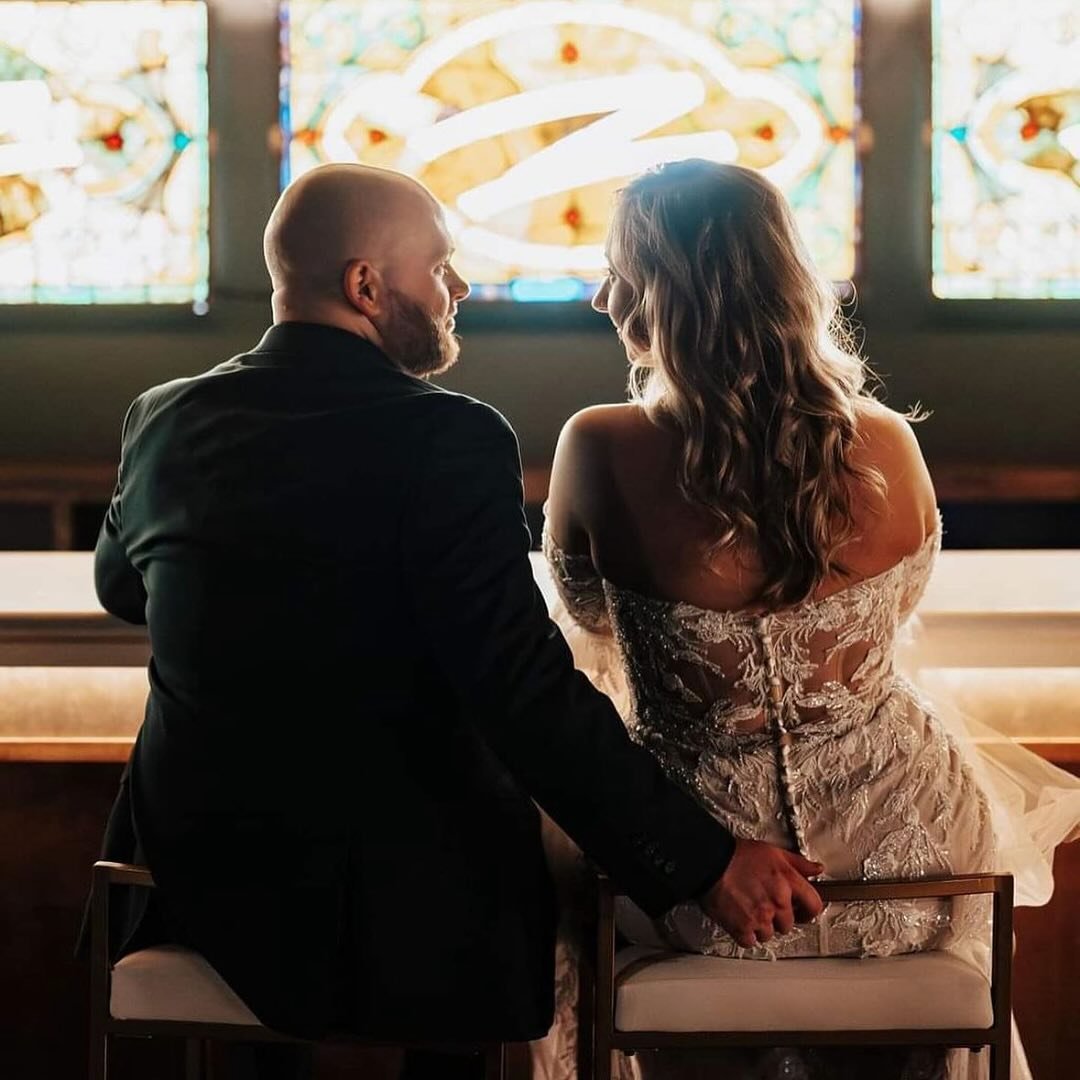 Next year is booking up quickly! If you&rsquo;re a 2025 couple looking for a unique venue with stunning design near the heart of Cleveland, schedule a tour to view our ballroom @theelliotcle and our speakeasy styled cocktail lounge @therosehiproom 

