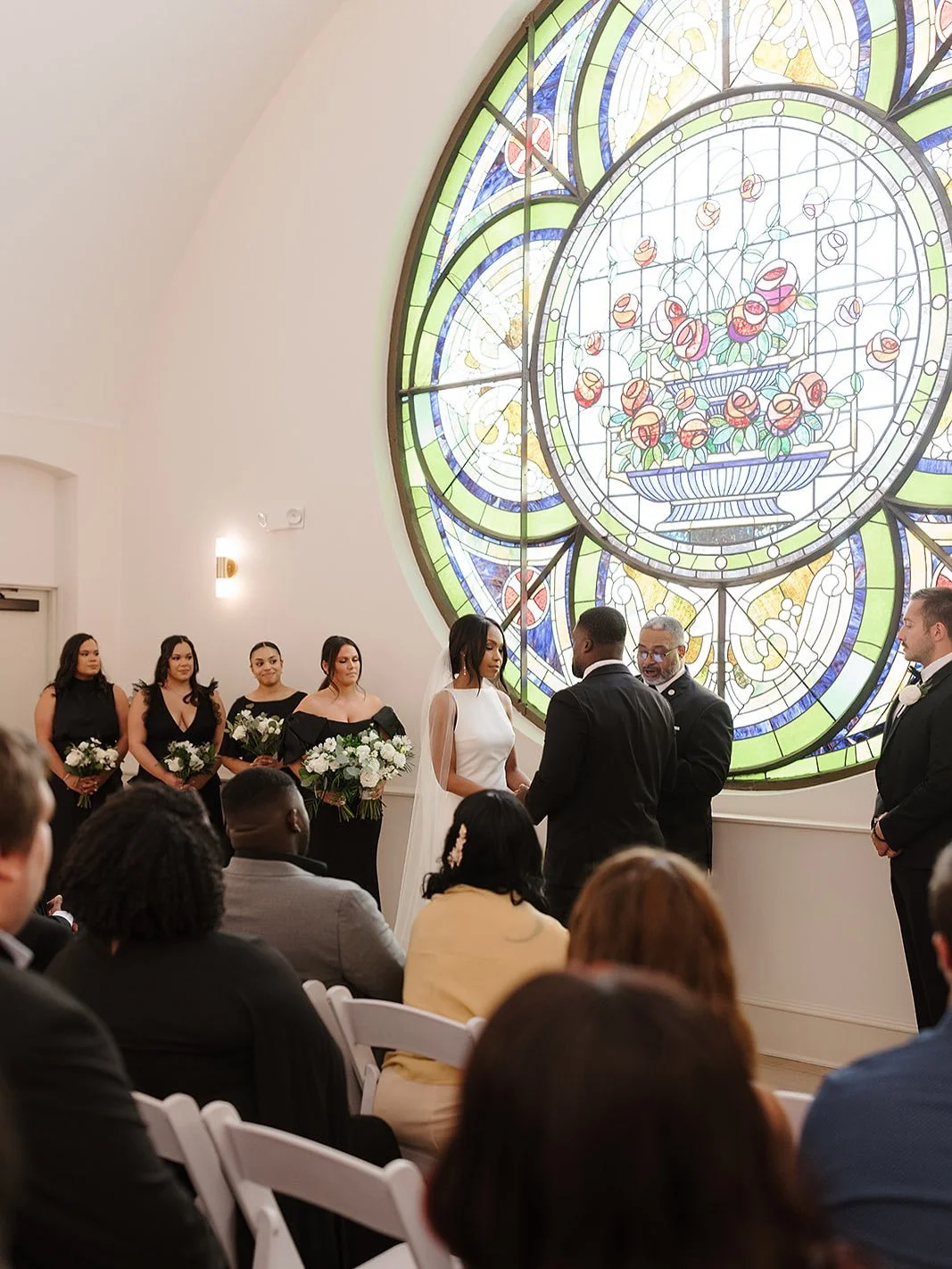 You can count on us to make your micro wedding perfect in every way💓

And for all of you lovely engaged couples searching for your ideal intimate ceremony &amp; reception spot, we have some deals just for you!

✨ Book your micro wedding at The Ellio