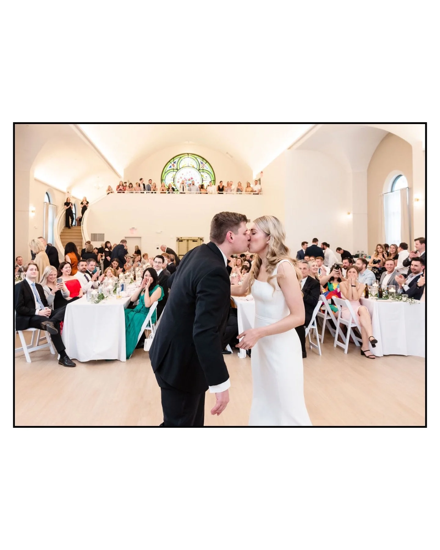 Floor Plan Friday has arrived for all of your wedding inspo needs🫡

Morgan &amp; Brandon&rsquo;s May 2023 wedding day was all about togetherness! The lovely couple chose to set up four long tables throughout the whole venue, with extra seating in th