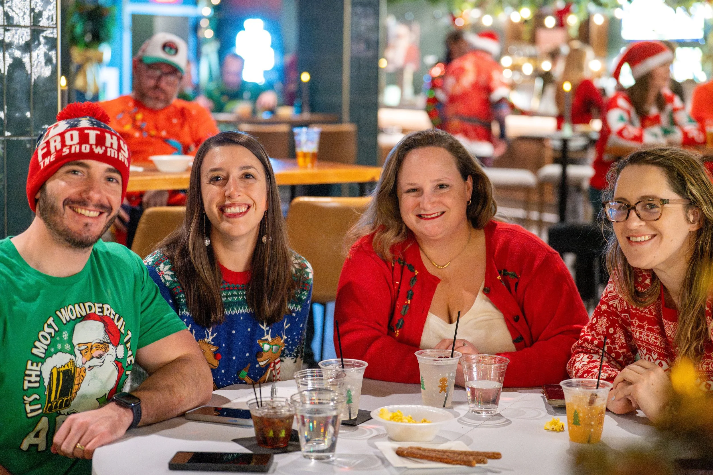 GoodTidingsBarHolidayTrivia-12.20.25-79.jpg