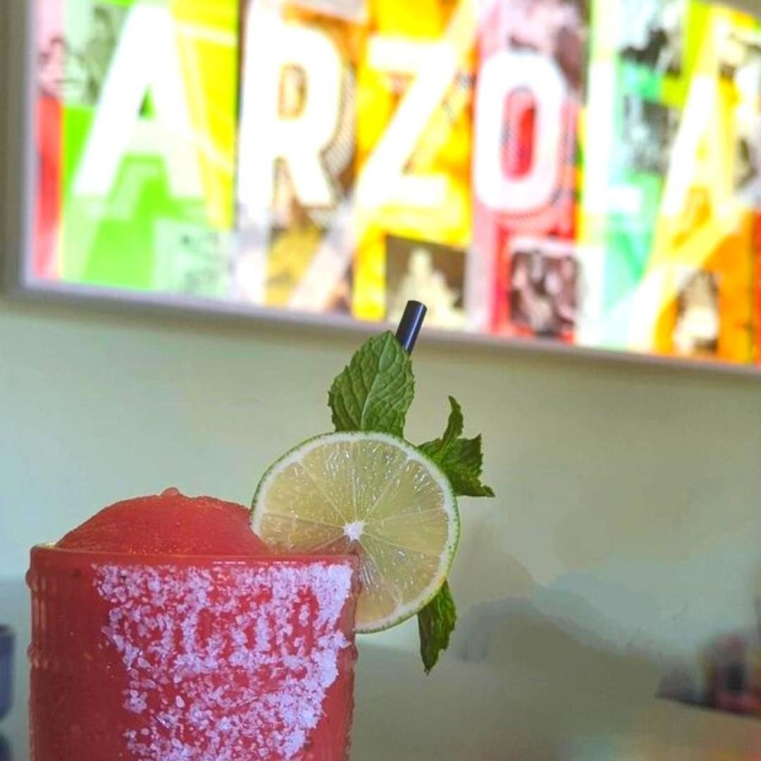 We won't be seeing tomorrow so let's see each other now and enjoy a frozen Margarita! 🧊🥃🍸🍹😎

📷 : @adamfortoday 

#Margaritamonday #margaritas #goodtimes #stlpatio #margaritatime #explorestl #Margarita #stlfoodies