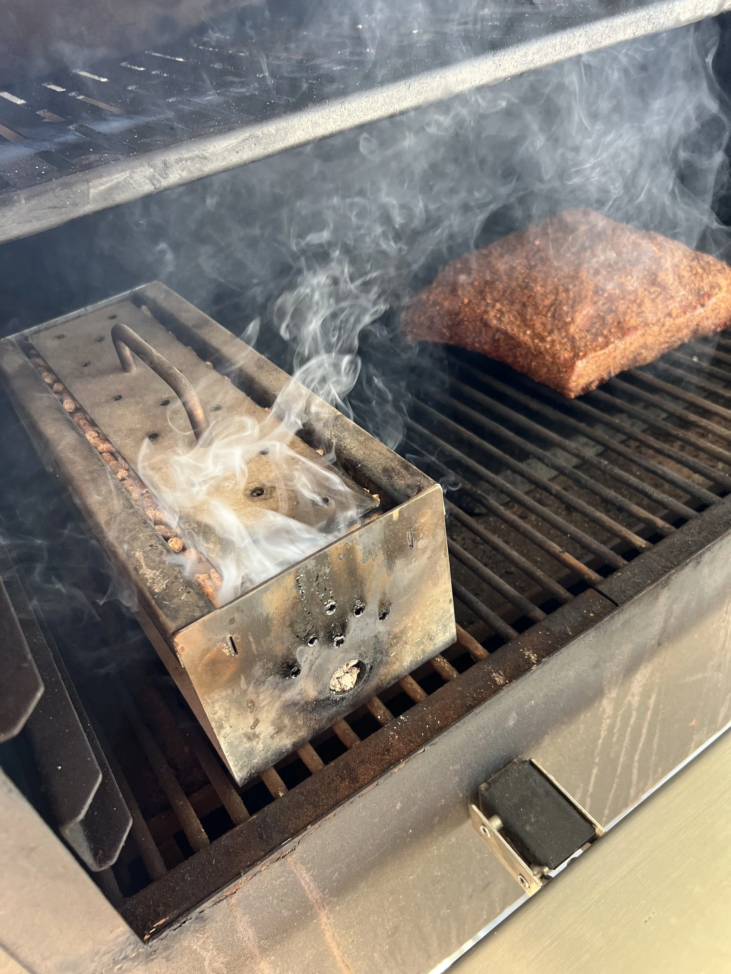 shortribsbbqsmoker.jpg