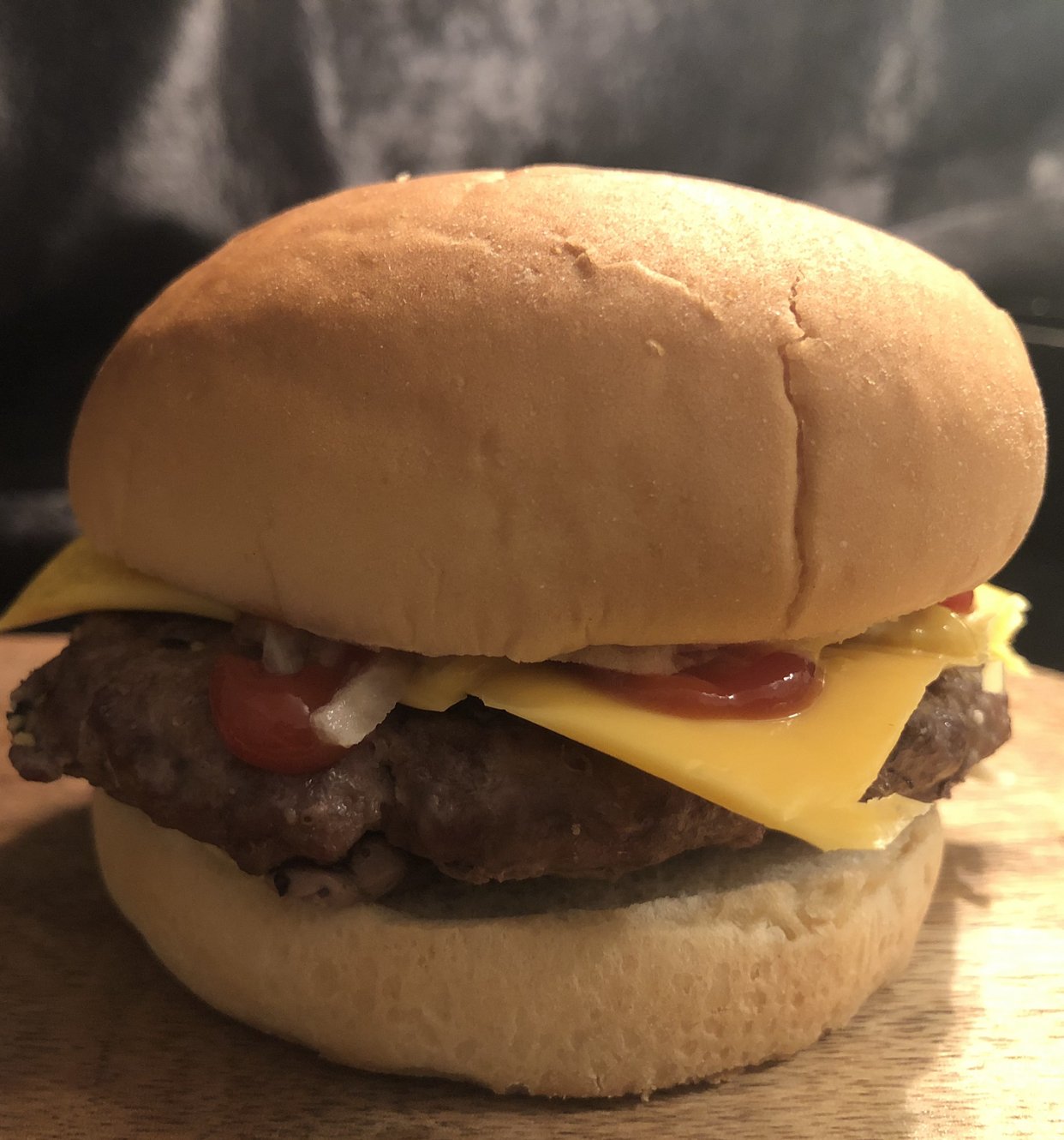 cheeseburger2.jpg
