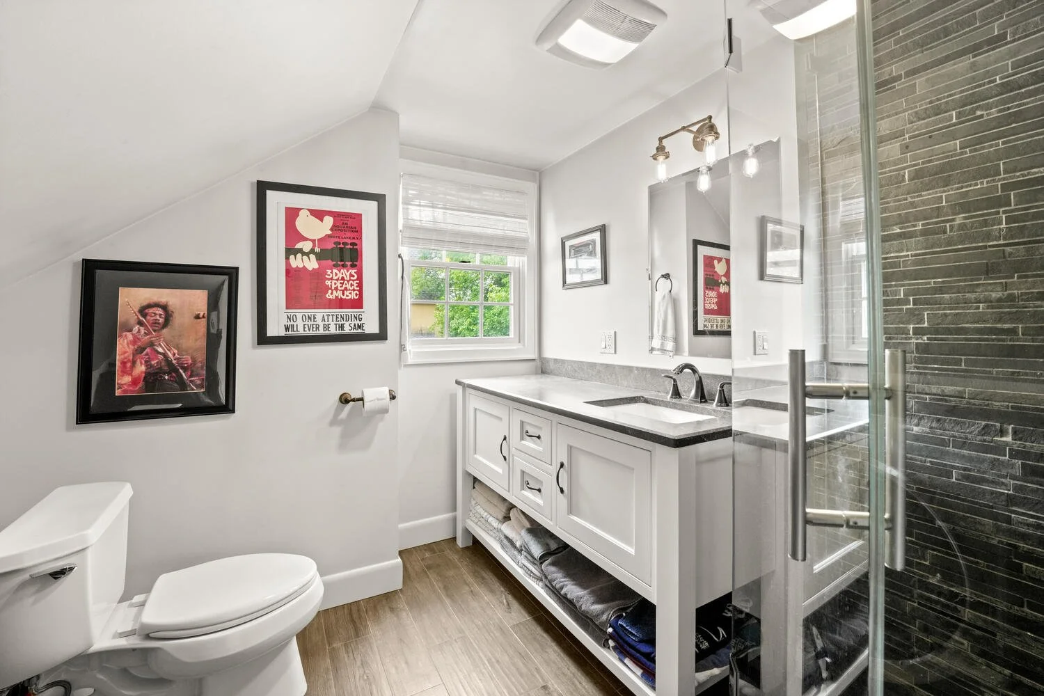 24 Taylor Dr Cos Cob CT 06807-large-030-076-017-1500x1000-72dpi.jpg