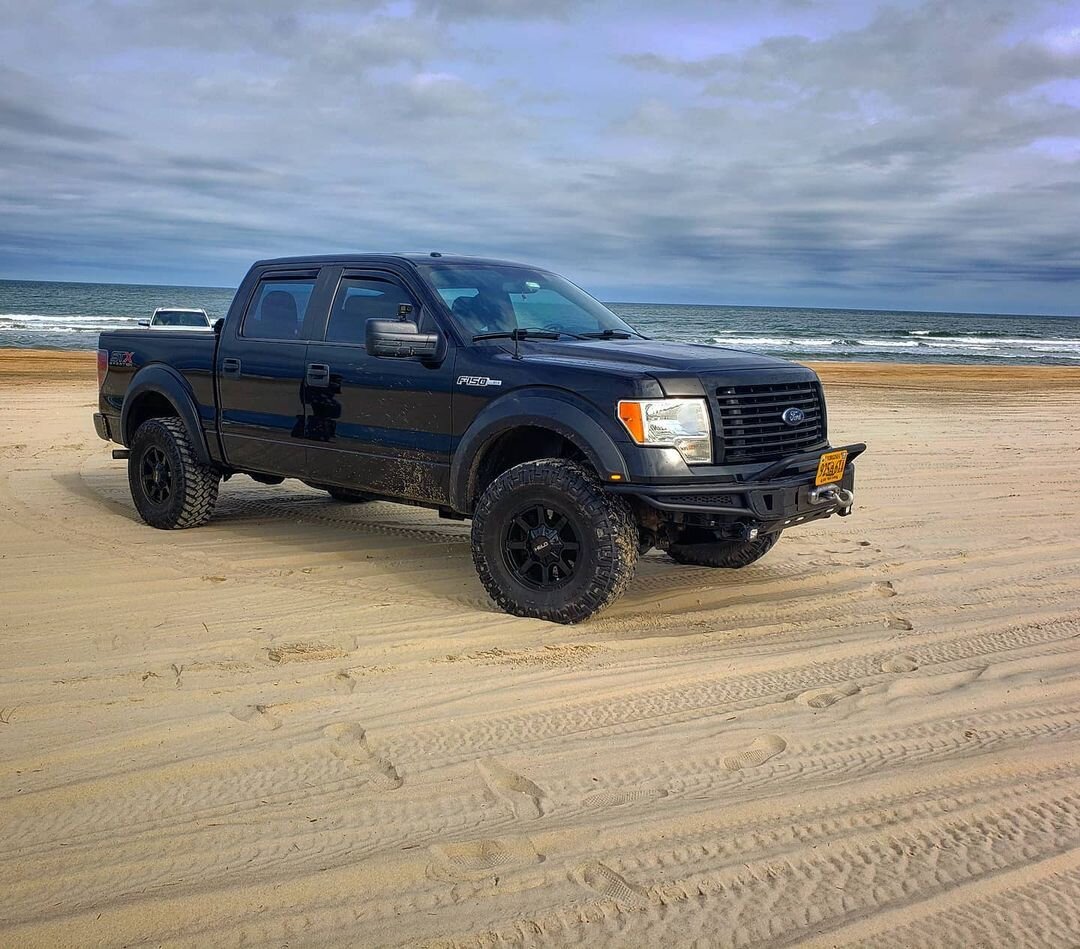 Who else is getting sand in every crevice with Proven Ground? 

📷: @offroad_coyote

#ProvenGround
#liftedtrucks
#TrucksDaily
#Trucks