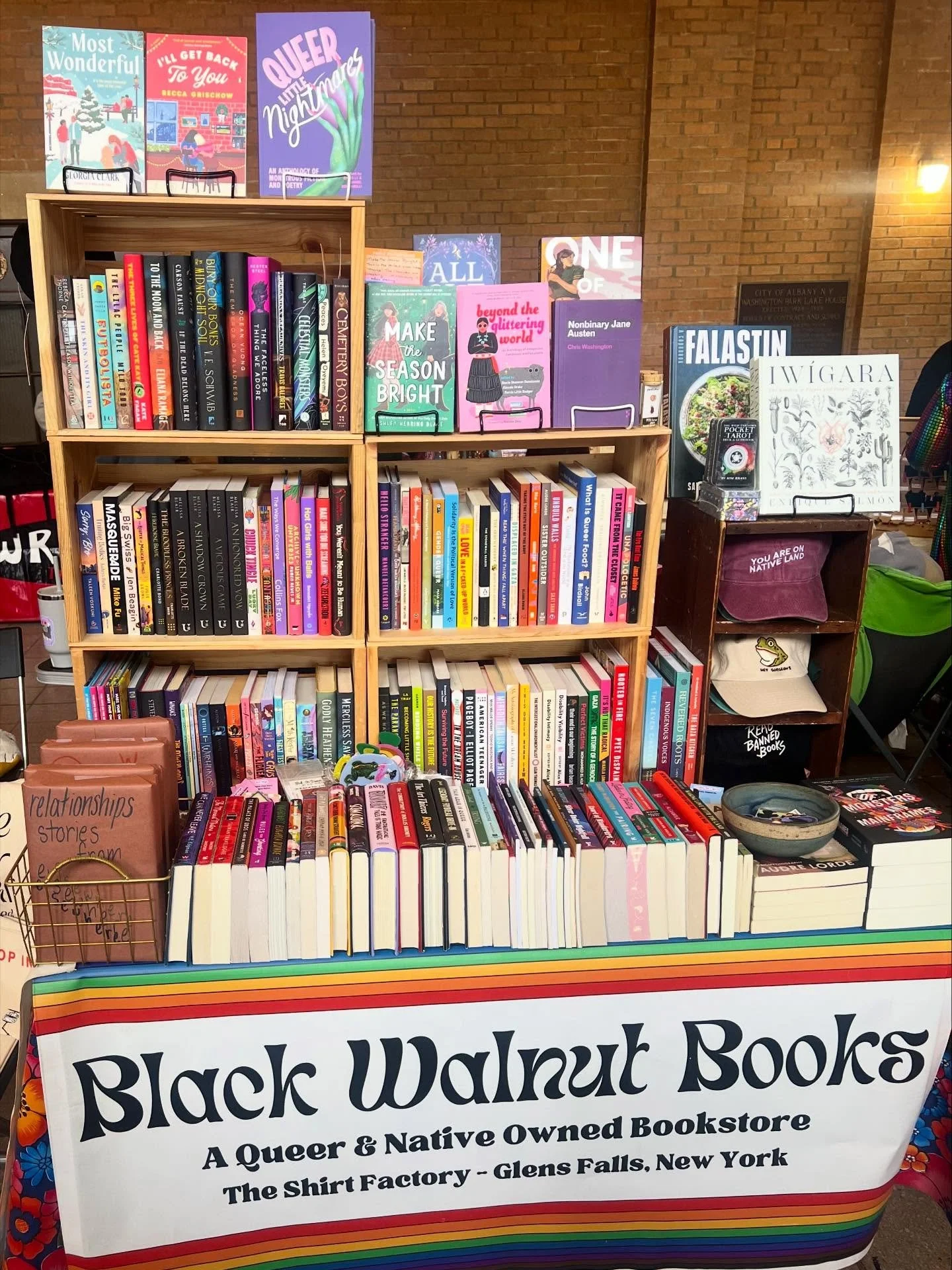 All set up at the @abiggaymarket at the Washington Park Lake House in Albany. We&rsquo;re here here until 4pm, come check out all the amazing vendors and say hello✨📚❄️🎁✨