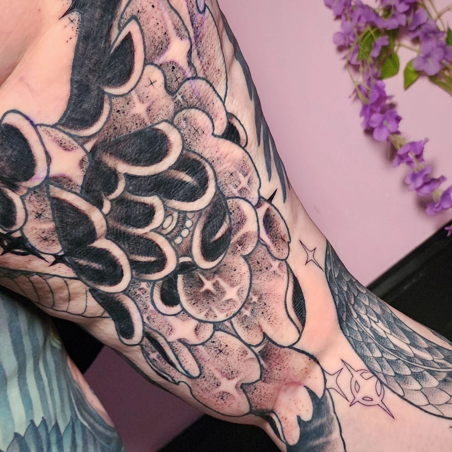 Cosmic Peony
Making progress on this leg sleeve for @aphonia 

Made at the pink palace @pearlstreettattoo